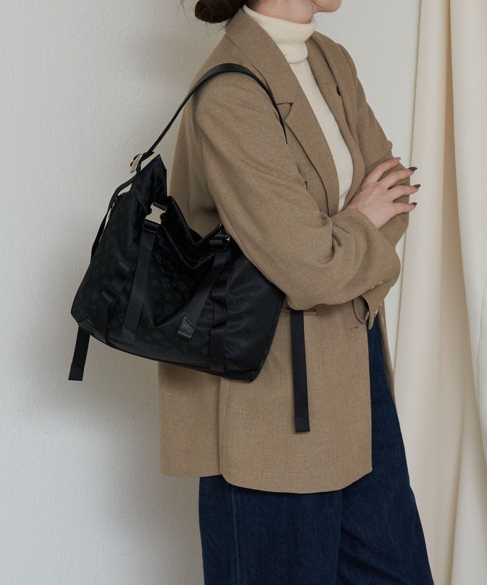 【ラシット/russet】のナイロンジャガードメタルバックルショルダーバッグ M(CE-1671) インテリア・キッズ・メンズ・レディースファッション・服の通販 founy(ファニー) 　ファッション　Fashion　レディースファッション　Fashion for Women　バッグ　Bags　アウトドア　Outdoor Clothing　クール　Cool, Chic　コンパクト　Compact, Small Size　ショルダー　Shoulder, Shoulder Strap　シンプル　Simple, Minimal　ジャカード／ジャガード　Jacquard, Woven Pattern　財布　Wallet, Purse　なめらか　Smooth, Silky Texture　バランス　Balance, Style Balance　フォルム　Silhouette, Form　フロント　Front, Front Design　ポケット　Pocket, Pocket Detail　ミックス　Mix, Mixed Style　モダン　Modern, Contemporary　無地　Plain, Solid Color　再入荷　Restock / Back in Stock　おすすめ　Recommended / Our Picks　日本製　Made In Japan　エレガント 上品　Elegant　Trv-Black|ID: prp329100004775578 ipo3291000000034616826