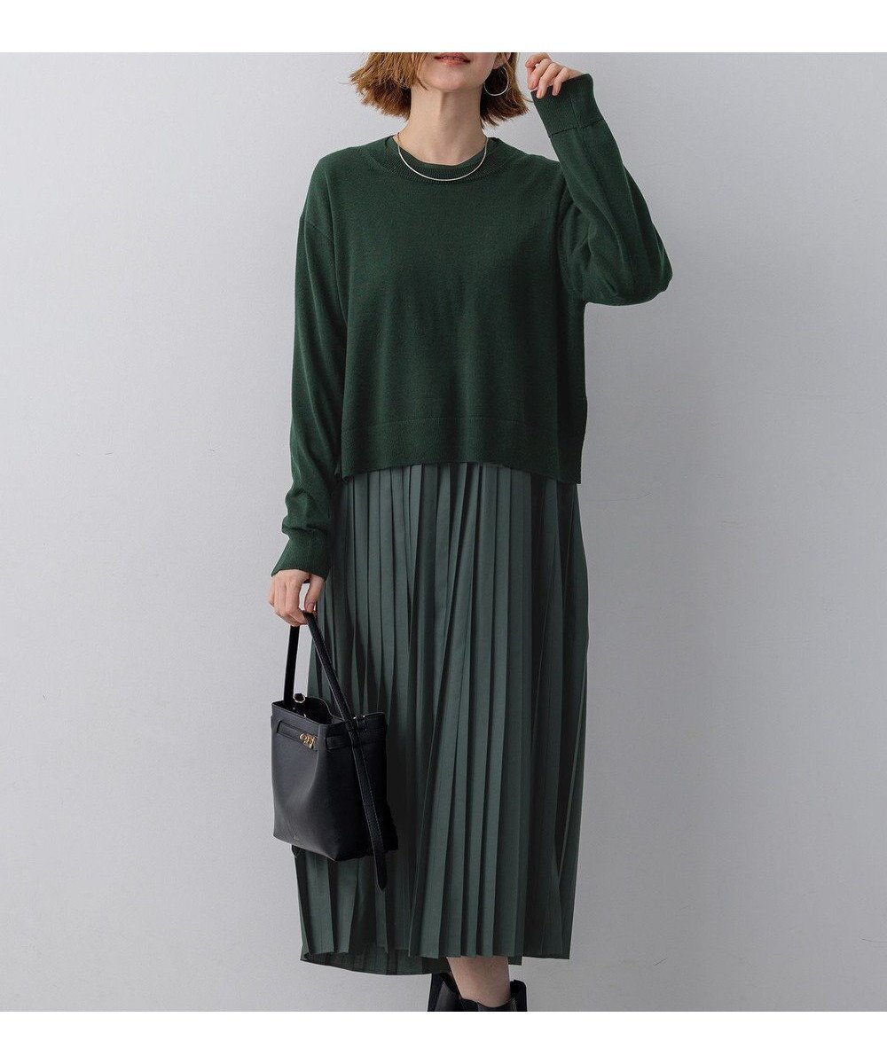 【23区/NIJYUSANKU】のニットセットアップ プリーツコンビ ワンピース インテリア・キッズ・メンズ・レディースファッション・服の通販 founy(ファニー) 　ファッション　Fashion　レディースファッション　Fashion for Women　ワンピース　Dresses　イタリア　Italy　カットソー　Cut and Sewn Top　コンビ　Combo, Combination Style　シルケット　Silket, Silky Cotton　ストレート　Straight, Straight Cut　スリット　Slit, Slit Detail　セットアップ　Set-Up, Coordinated Outfit　ドッキング　Docking, Mixed Material　長袖　Long Sleeve, Full Sleeve　プリーツ　Pleats, Pleated　ベーシック　Basic, Essential　A/W・秋冬　Autumn/Winter　冬　Winter / This Winter　2025年　2025　2025-2026秋冬・A/W　Autumn/Winter 2025–26 AW25–26　ダークグリーン系|ID: prp329100004775603 ipo3291000000034981684