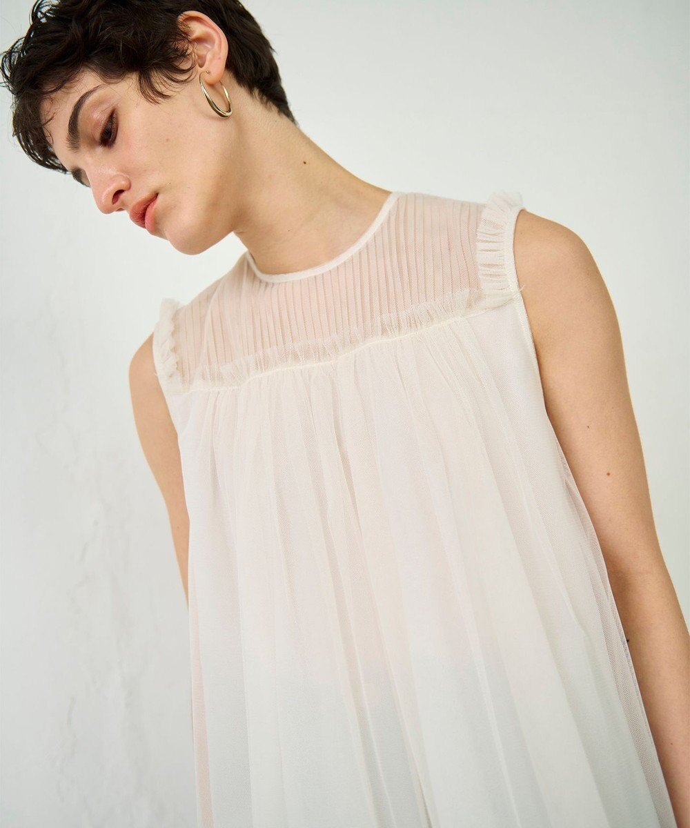 【グレース コンチネンタル/GRACE CONTINENTAL】のチュールノースリーブ トップ 人気、トレンドファッション・服の通販 founy(ファニー) ファッション Fashion レディースファッション Fashion for Women トップス・カットソー Cut & Sew Tops キャミソール&ノースリーブ Camisoles & Sleeveless Tops ギャザー Gathered, Ruffled チュール Tulip, Tulip Motif プリーツ Pleats, Pleated 夏 Summer 春 Spring S/S・春夏 SS, Spring/Summer, Warm Season other-1|ID: prp329100004776718 ipo3291000000034629424