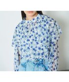 【グレース コンチネンタル/GRACE CONTINENTAL】のスモールフラワーケープトップ 人気、トレンドファッション・服の通販 founy(ファニー) ファッション Fashion レディースファッション Fashion for Women トップス・カットソー Cut & Sew Tops シャツ・ブラウス・オフィスカジュアル Elegant Blouses & Button-Ups おすすめ Recommended / Our Picks セットアップ Set-Up, Coordinated Outfit ダウン Down, Puffer デニム Denim, Jeans Material フェミニン Feminine, Girly フラワー Flower, Floral フロント Front, Front Design プリント Print, Printed Pattern リボン Ribbon, Bow 夏 Summer 春 Spring S/S・春夏 SS, Spring/Summer, Warm Season thumbnail キナリ|ID: prp329100004776822 ipo3291000000034629933