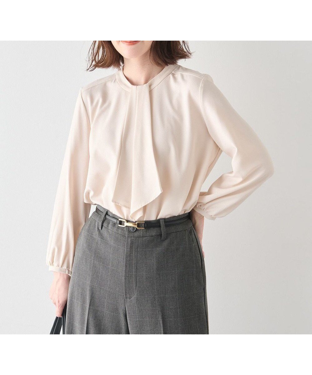 【エニー/ANY】の【洗濯機可】ボータイブラウス インテリア・キッズ・メンズ・レディースファッション・服の通販 founy(ファニー) ファッション Fashion レディースファッション Fashion for Women トップス・カットソー Cut & Sew Tops シャツ・ブラウス・オフィスカジュアル Elegant Blouses & Button-Ups おすすめ Recommended / Our Picks ギャザー Gathered, Ruffled ジョーゼット Georgette, Semi-Sheer Fabric スタンド Stand Collar, Upright Stand セレモニー Ceremony フェミニン Feminine, Girly フロント Front, Front Design エレガント 上品 Elegant ビジネス 仕事 通勤 Business / Work / Commuting A/W・秋冬 Autumn/Winter エクリュ|ID: prp329100004777457 ipo3291000000034639996