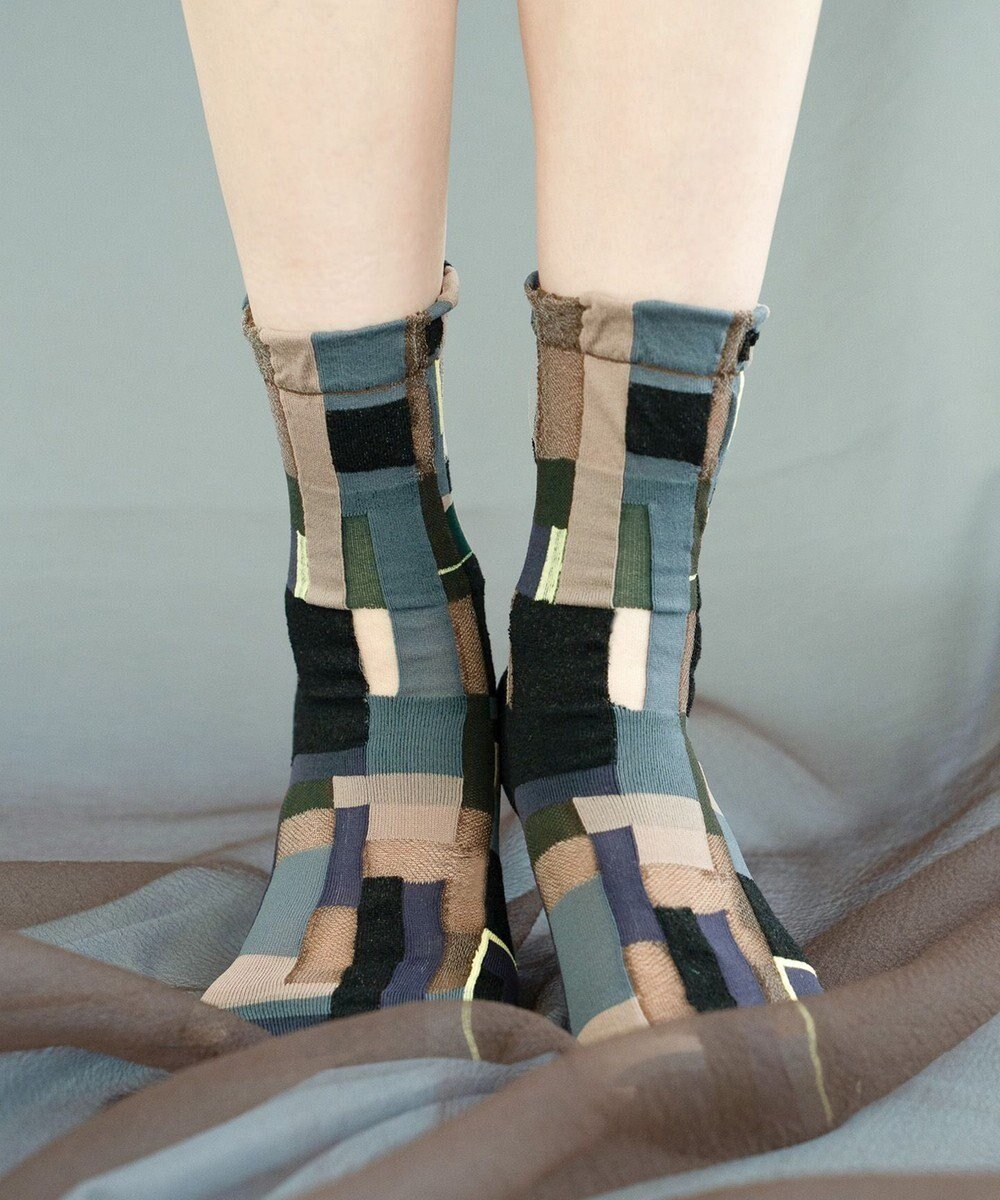 【コキュウ/COQ】のMOSS MEMORY シアーパッチワークソックス 人気、トレンドファッション・服の通販 founy(ファニー) 　ファッション　Fashion　レディースファッション　Fashion for Women　ソックス&靴下　Socks & Hosiery　レッグウェア・ストッキング　Legwear & Hosiery　コレクション　Collection, Seasonal Line　ソックス　Socks, Hosiery　タンブラー　Tumbler, Travel Mug　テクスチャー　Texture, Textured Fabric　バランス　Balance, Style Balance　パッチワーク　Patchwork, Mixed Fabric　メッシュ　Mesh, Net Fabric　おすすめ　Recommended / Our Picks　犬　Dog　 other-1|ID: prp329100004777492 ipo3291000000034640236
