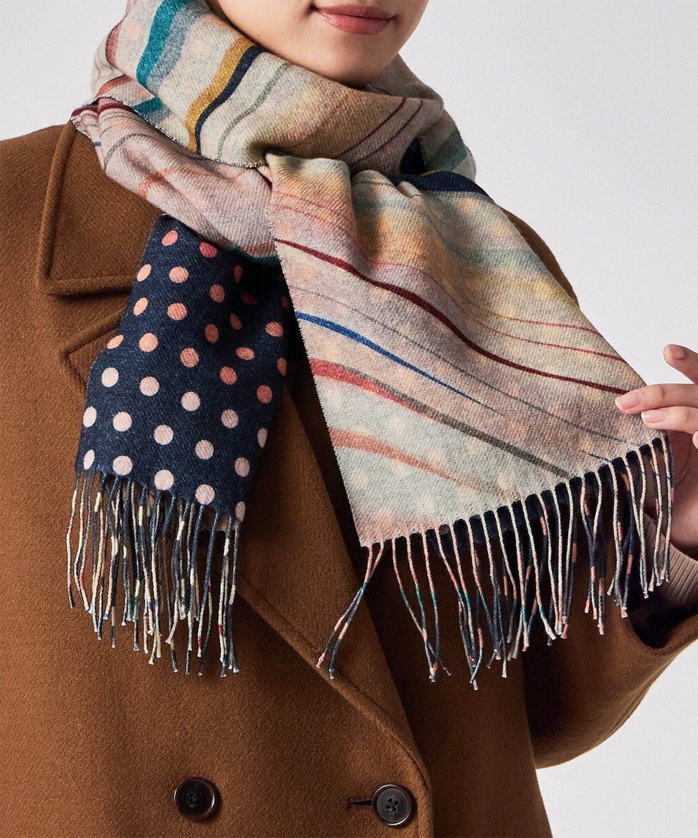 【ポール スミス/Paul Smith】のSwirl リバーシブル スカーフ 人気、トレンドファッション・服の通販 founy(ファニー) 　ファッション　Fashion　レディースファッション　Fashion for Women　マフラー・スヌード / 冬小物の定番　Scarves & Mufflers　おすすめ　Recommended / Our Picks　ギフト プレゼント　Gift / Present　シンプル　Simple, Minimal　スカーフ　Scarf, Neckwear　スヌード　Snood, Infinity Scarf　トレンド　Trend, Trending Now　ドット　Polka Dot, Dot Pattern　マフラー　Scarf, Muffler　リバーシブル　Reversible, Two-Sided　夏　Summer　S/S・春夏　SS, Spring/Summer, Warm Season　A/W・秋冬　Autumn/Winter　 other-1|ID: prp329100004778227 ipo3291000000034649401
