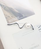 【ティアクラッセ/Tiaclasse】のパール付きニュアンスウェーブブローチ シルバー|ID: prp329100004778243 ipo3291000000034649446