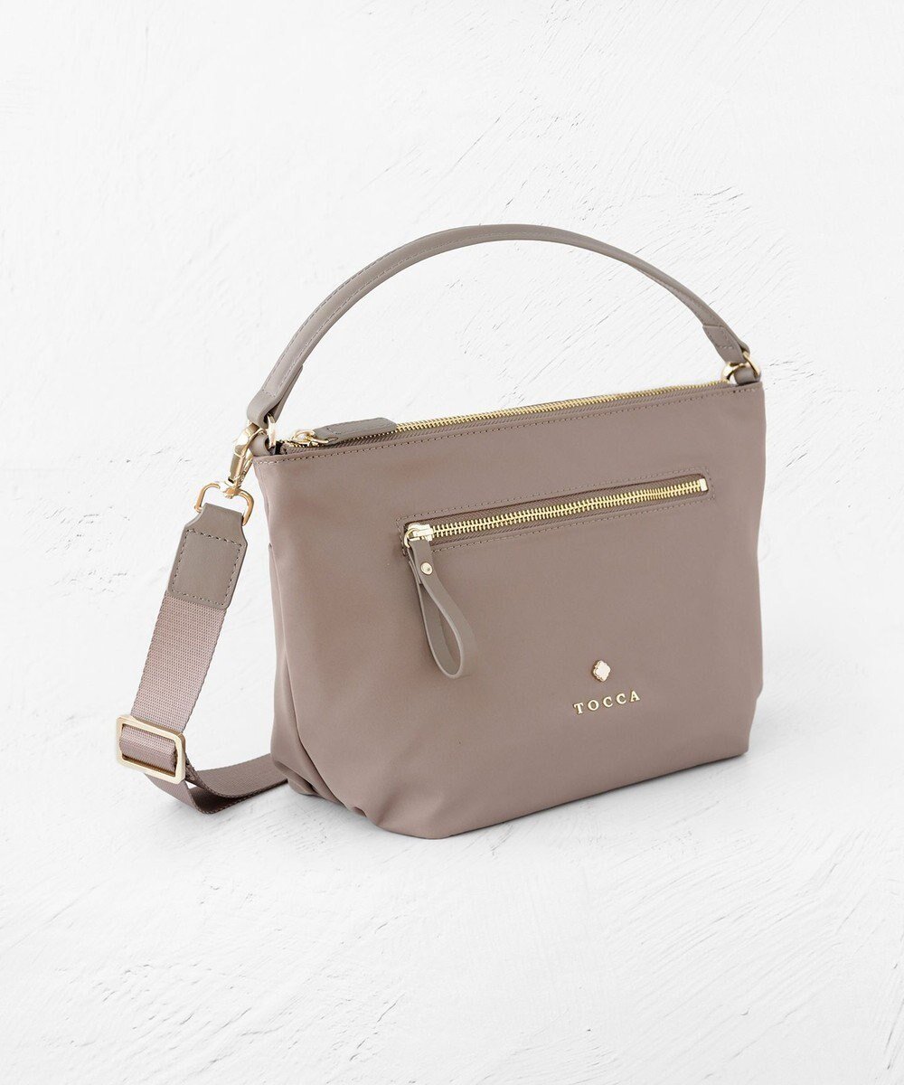 【トッカ/TOCCA】の【撥水】T-LUX NYLONBAG バッグ インテリア・キッズ・メンズ・レディースファッション・服の通販 founy(ファニー) 　ファッション　Fashion　レディースファッション　Fashion for Women　バッグ　Bags　ショルダー　Shoulder, Shoulder Strap　ジップ　Zip, Zipper　財布　Wallet, Purse　フロント　Front, Front Design　ポケット　Pocket, Pocket Detail　メタル　Metal, Metal Parts　A/W・秋冬　Autumn/Winter　冬　Winter / This Winter　2024年　2024　旅行　Travel　ビジネス 仕事 通勤　Business / Work / Commuting　2024-2025秋冬・A/W　Autumn/Winter 2024–25 AW24–25　ベージュ系|ID: prp329100004779428 ipo3291000000034664536