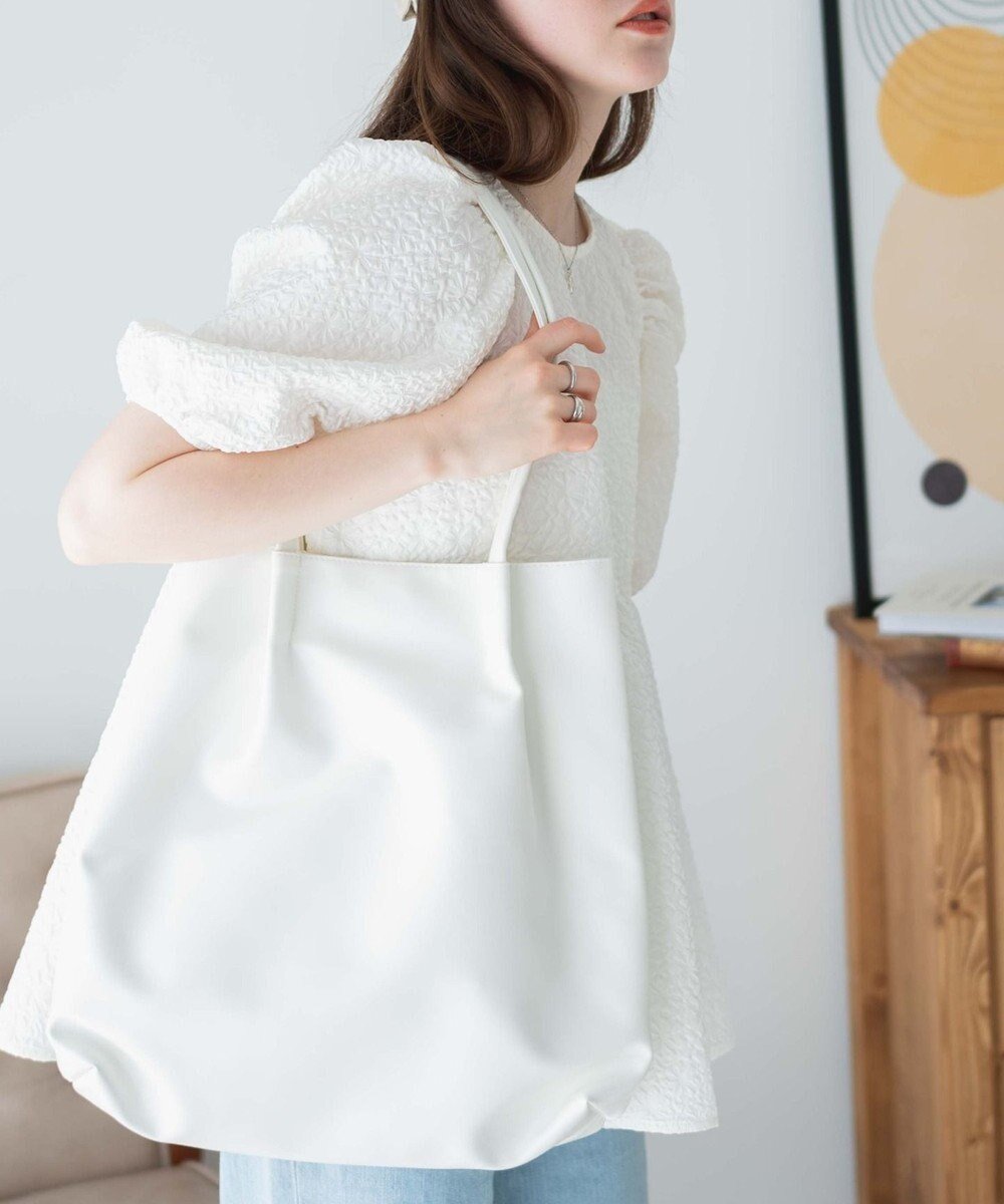 【ウィゴー/WEGO】のタックデザイントートバッグ インテリア・キッズ・メンズ・レディースファッション・服の通販 founy(ファニー) ファッション Fashion レディースファッション Fashion for Women バッグ Bags シンプル Simple, Minimal スクエア Square, Square Shape スマホ Smartphone, Mobile Device フェイクレザー Faux Leather, PU Leather ビジネス 仕事 通勤 Business / Work / Commuting ホワイト|ID: prp329100004779969 ipo3291000000034674331