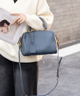 【スタイルコード/STYLE CODE】のLyrss 牛革 ボストンバッグ 人気、トレンドファッション・服の通販 founy(ファニー) ファッション Fashion レディースファッション Fashion for Women バッグ Bags ショルダー Shoulder, Shoulder Strap パターン Pattern, Design Print ボストンバッグ Boston Bag, Retro Bag ポケット Pocket, Pocket Detail ポーチ Pouch, Small Case ロング Long, Long-Length 日傘 Parasol, UV Umbrella |ID:prp329100004779971