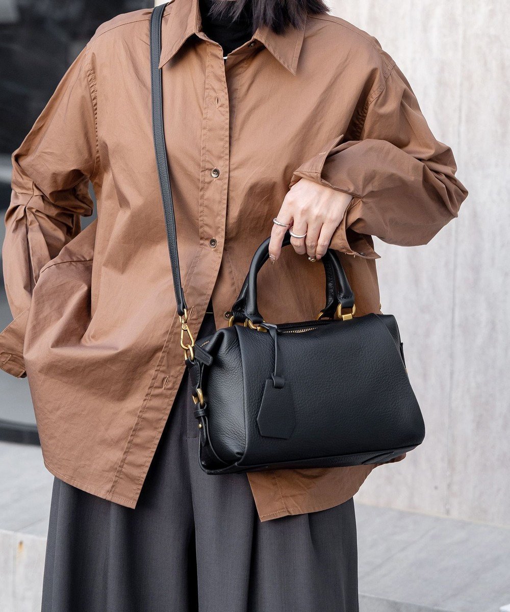 【スタイルコード/STYLE CODE】のLyrss 牛革 ボストンバッグ インテリア・キッズ・メンズ・レディースファッション・服の通販 founy(ファニー) 　ファッション　Fashion　レディースファッション　Fashion for Women　バッグ　Bags　ショルダー　Shoulder, Shoulder Strap　パターン　Pattern, Design Print　ボストンバッグ　Boston Bag, Retro Bag　ポケット　Pocket, Pocket Detail　ポーチ　Pouch, Small Case　ロング　Long, Long-Length　日傘　Parasol, UV Umbrella　ブラック|ID: prp329100004779971 ipo3291000000035630654