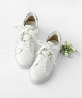 【トッカ/TOCCA】 【晴雨兼用】PEARL POINT RAIN SNEAKERS スニーカー人気、トレンドファッション・服の通販 founy(ファニー) ファッション Fashion レディースファッション Fashion for Women クッション Cushion, Throw Pillow 抗菌 Antibacterial, Bacteria-Resistant スニーカー Sneakers, Trainers パール Pearl, Pearl Accent フェミニン Feminine, Girly リュクス Luxury, Elegant, High-End, Chic レース Lace, Lace Fabric ロマンティック Romantic, Feminine Style S/S・春夏 SS, Spring/Summer, Warm Season 夏 Summer エレガント 上品 Elegant 2026年 2026 |ID:prp329100004779982