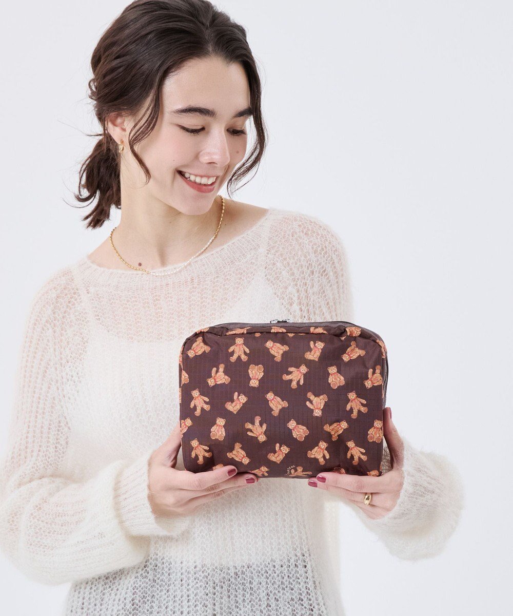 【レスポートサック/LeSportsac】のEXTRA LARGE RECTANGULAR COSMETIC/テディベアワンダーランド インテリア・キッズ・メンズ・レディースファッション・服の通販 founy(ファニー) 　ファッション　Fashion　レディースファッション　Fashion for Women　ミニ財布・二つ折り財布　Wallets & Card Cases　ポーチ&ミニバッグ　Pouches & Mini Bags　おすすめ　Recommended / Our Picks　ギフト プレゼント　Gift / Present　ダブル　Double, Double-Breasted　ポケット　Pocket, Pocket Detail　ポーチ　Pouch, Small Case　リボン　Ribbon, Bow　手帳　Planner, Notebook　旅行　Travel　財布　Wallet, Purse　テディベアワンダーランド|ID: prp329100004780088 ipo3291000000034674852
