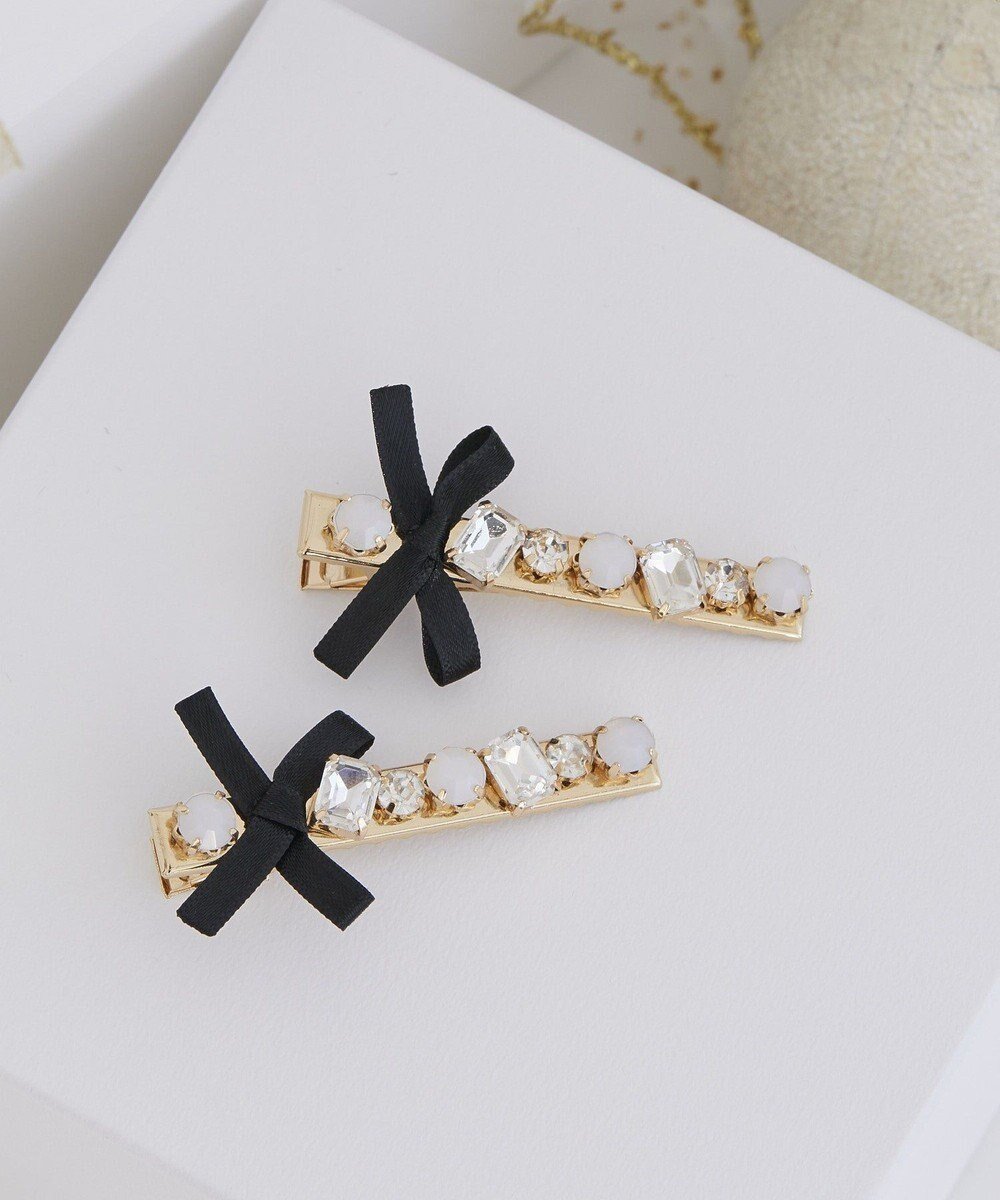 【メゾンドフルール/Maison de FLEUR】のビジューリボン2セットピン インテリア・キッズ・メンズ・レディースファッション・服の通販 founy(ファニー) 　ファッション　Fashion　レディースファッション　Fashion for Women　シュシュ&ヘアアクセ/ヘアアレンジ　Scrunchies & Hair Accessories　おすすめ　Recommended / Our Picks　アクセサリー　Fashion Accessories　ギフト プレゼント　Gift / Present　サテン　Satin, Glossy Fabric　ビジュー　Bijou, Jewel-like Accent　ホリデーシーズン　Holiday Season　リボン　Ribbon, Bow　エレガント 上品　Elegant　Black|ID: prp329100004780129 ipo3291000000034675033