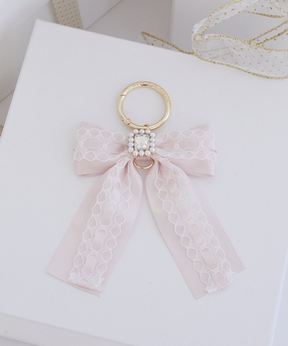 【メゾンドフルール/Maison de FLEUR】のハシゴレースパールビジューリボンキーリング インテリア・キッズ・メンズ・レディースファッション・服の通販 founy(ファニー) 　ファッション　Fashion　レディースファッション　Fashion for Women　ミニ財布・二つ折り財布　Wallets & Card Cases　おすすめ　Recommended / Our Picks　キーホルダー　Keychain, Key Holder　ギフト プレゼント　Gift / Present　サテン　Satin, Glossy Fabric　チャーム　Charm, Pendant　ホリデーシーズン　Holiday Season　リボン　Ribbon, Bow　レース　Lace, Lace Fabric　財布　Wallet, Purse　Light Pink|ID: prp329100004780132 ipo3291000000034675041