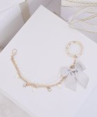 【メゾンドフルール/Maison de FLEUR】のパールビジューリボン2Wayチャーム 人気、トレンドファッション・服の通販 founy(ファニー) ファッション Fashion レディースファッション Fashion for Women おすすめ Recommended / Our Picks アクセサリー Fashion Accessories ギフト プレゼント Gift / Present チェーン Chain, Chain Strap チャーム Charm, Pendant パール Pearl, Pearl Accent ビジュー Bijou, Jewel-like Accent ホリデーシーズン Holiday Season リボン Ribbon, Bow thumbnail Ivory|ID: prp329100004780133 ipo3291000000034675045