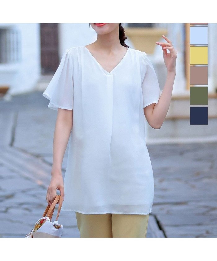 【ティアクラッセ/Tiaclasse】の【洗える】フレアスリーブチュニックブラウス インテリア・キッズ・メンズ・レディースファッション・服の通販 founy(ファニー) https://founy.com/ ファッション Fashion レディースファッション Fashion for Women トップス・カットソー Cut & Sew Tops シャツ・ブラウス・オフィスカジュアル Elegant Blouses & Button-Ups ウォッシャブル Machine Washable 春 Spring 洗える Machine Washable 秋 Autumn カーディガン Cardigan, Knitwear ギャザー Gathered, Ruffled シフォン Chiffon, Lightweight Fabric ジョーゼット Georgette, Semi-Sheer Fabric スキッパー Skipper, Open Collar スリーブ Sleeve, Long Sleeve / Short Sleeve チュニック Tunic, Long Top フェミニン Feminine, Girly フレア Flare, Flared ポケット Pocket, Pocket Detail 半袖 Short Sleeve, Half Sleeve 無地 Plain, Solid Color S/S・春夏 SS, Spring/Summer, Warm Season 再入荷 Restock / Back in Stock 夏 Summer エレガント 上品 Elegant 新作・新入荷 New Arrivals / New In ビジネス 仕事 通勤 Business / Work / Commuting |ID: prp329100004780823 ipo3291000000034685623