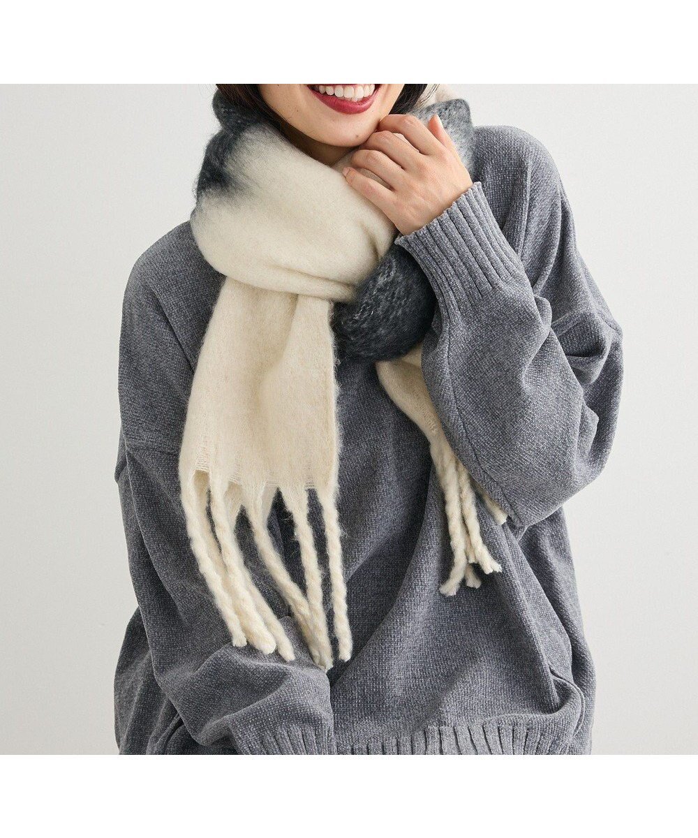 【グリーンパークス/Green Parks】のボリュームマフラー インテリア・キッズ・メンズ・レディースファッション・服の通販 founy(ファニー) 　ファッション　Fashion　レディースファッション　Fashion for Women　マフラー・スヌード / 冬小物の定番　Scarves & Mufflers　おすすめ　Recommended / Our Picks　スヌード　Snood, Infinity Scarf　ベーシック　Basic, Essential　ボーダー　Border, Stripe　マフラー　Scarf, Muffler　無地　Plain, Solid Color　A/W・秋冬　Autumn/Winter　Border Black|ID: prp329100004780837 ipo3291000000034922708