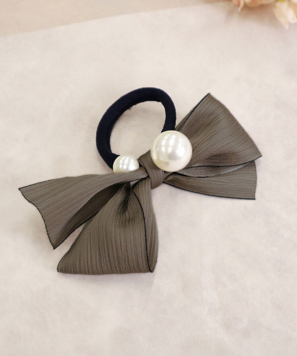 【ティアクラッセ/Tiaclasse】のパール×リボンヘアゴム インテリア・キッズ・メンズ・レディースファッション・服の通販 founy(ファニー) ファッション Fashion レディースファッション Fashion for Women シュシュ&ヘアアクセ/ヘアアレンジ Scrunchies & Hair Accessories アクセサリー Fashion Accessories カーディガン Cardigan, Knitwear シャンタン Shantung, Silk-Like Fabric シューズ Shoes, Footwear シンプル Simple, Minimal チュニック Tunic, Long Top パール Pearl, Pearl Accent フェミニン Feminine, Girly モチーフ Motif, Design Theme リボン Ribbon, Bow 再入荷 Restock / Back in Stock エレガント 上品 Elegant ギフト プレゼント Gift / Present 新作・新入荷 New Arrivals / New In 結婚式 Wedding カーキ|ID: prp329100004780870 ipo3291000000035706078