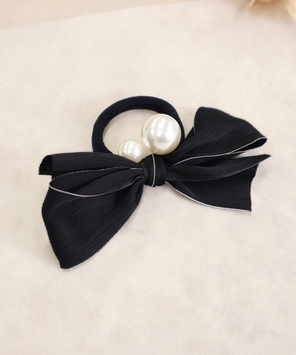 【ティアクラッセ/Tiaclasse】のパール×リボンヘアゴム インテリア・キッズ・メンズ・レディースファッション・服の通販 founy(ファニー) ファッション Fashion レディースファッション Fashion for Women シュシュ&ヘアアクセ/ヘアアレンジ Scrunchies & Hair Accessories アクセサリー Fashion Accessories カーディガン Cardigan, Knitwear シャンタン Shantung, Silk-Like Fabric シューズ Shoes, Footwear シンプル Simple, Minimal チュニック Tunic, Long Top パール Pearl, Pearl Accent フェミニン Feminine, Girly モチーフ Motif, Design Theme リボン Ribbon, Bow 再入荷 Restock / Back in Stock エレガント 上品 Elegant ギフト プレゼント Gift / Present 新作・新入荷 New Arrivals / New In 結婚式 Wedding ブラック|ID: prp329100004780870 ipo3291000000035706082
