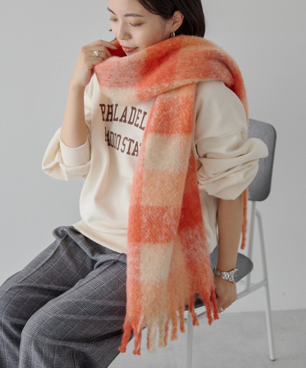 【アメリカンホリック/AMERICAN HOLIC】の起毛カラーチェックシャギーマフラー 人気、トレンドファッション・服の通販 founy(ファニー) 　ファッション　Fashion　レディースファッション　Fashion for Women　マフラー・スヌード / 冬小物の定番　Scarves & Mufflers　アメリカン　American Style　グラデーション　Gradient, Ombre　ショール　Shawl, Wrap　スタイリッシュ　Stylish, Fashionable　スヌード　Snood, Infinity Scarf　チェック　Check, Plaid, Tartan　フリンジ　Fringe, Tassel　ブランケット　Blanket, Throw Blanket　マフラー　Scarf, Muffler　A/W・秋冬　Autumn/Winter　おすすめ　Recommended / Our Picks　 other-1|ID: prp329100004780876 ipo3291000000034685805