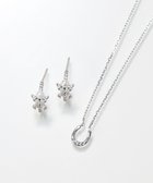 【フィービィー/phoebe】の〈オンワード限定セット〉ロマンティックビジューバタフライフープピアス×リッチラインフォースシューネックレス シルバー|ID: prp329100004780880 ipo3291000000034685817