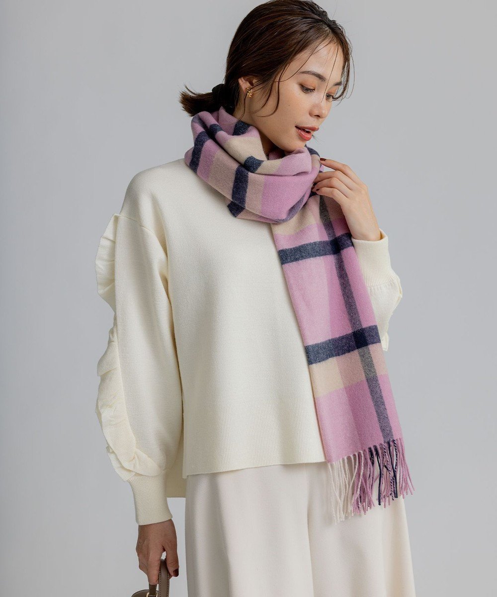 【組曲/KUMIKYOKU】のウールマルチチェックストール インテリア・キッズ・メンズ・レディースファッション・服の通販 founy(ファニー) 　ファッション　Fashion　レディースファッション　Fashion for Women　ストール　Soft & Warm Scarves　マフラー・スヌード / 冬小物の定番　Scarves & Mufflers　おすすめ　Recommended / Our Picks　アクセサリー　Fashion Accessories　ギフト プレゼント　Gift / Present　クリスマス X'mas　Christmas / X'mas　ストール　Stole, Wrap　スヌード　Snood, Infinity Scarf　チェック　Check, Plaid, Tartan　トレンド　Trend, Trending Now　ホリデーシーズン　Holiday Season　マフラー　Scarf, Muffler　A/W・秋冬　Autumn/Winter　ピンク系3|ID: prp329100004781936 ipo3291000000034696100