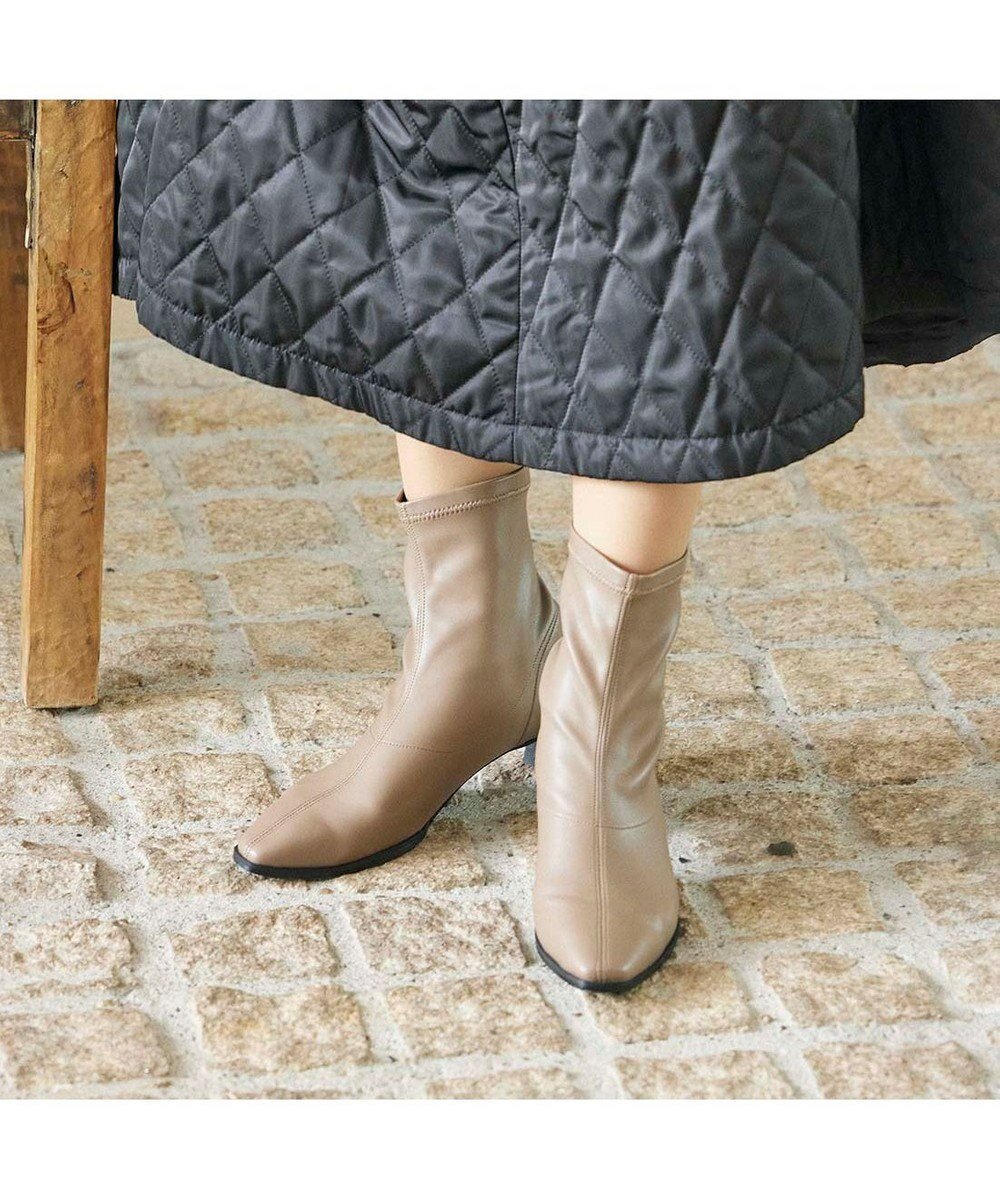 【モード エ ジャコモ/MODE ET JACOMO】のcarino 【レイン対応】フレアヒールストレッチブーツ 人気、トレンドファッション・服の通販 founy(ファニー) 　ファッション　Fashion　レディースファッション　Fashion for Women　シューズ　Shoes, Footwear　シンプル　Simple, Minimal　スタイリッシュ　Stylish, Fashionable　スタンダード　Standard, Basic　トレンド　Trend, Trending Now　フィット　Fit, Slim Fit　フォルム　Silhouette, Form　フレア　Flare, Flared　ベーシック　Basic, Essential　レイン　Rain, Rainproof　A/W・秋冬　Autumn/Winter　おすすめ　Recommended / Our Picks　日本製　Made In Japan　旅行　Travel　エレガント 上品　Elegant　ビジネス 仕事 通勤　Business / Work / Commuting　 other-1|ID: prp329100004781946 ipo3291000000034696146