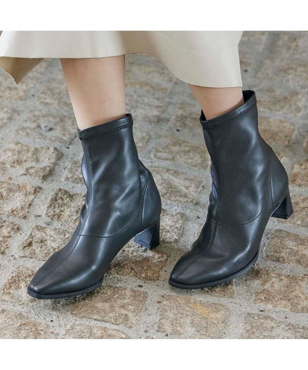 【モード エ ジャコモ/MODE ET JACOMO】のcarino 【レイン対応】フレアヒールストレッチブーツ インテリア・キッズ・メンズ・レディースファッション・服の通販 founy(ファニー) 　ファッション　Fashion　レディースファッション　Fashion for Women　シューズ　Shoes, Footwear　シンプル　Simple, Minimal　スタイリッシュ　Stylish, Fashionable　スタンダード　Standard, Basic　トレンド　Trend, Trending Now　フィット　Fit, Slim Fit　フォルム　Silhouette, Form　フレア　Flare, Flared　ベーシック　Basic, Essential　レイン　Rain, Rainproof　A/W・秋冬　Autumn/Winter　おすすめ　Recommended / Our Picks　日本製　Made In Japan　旅行　Travel　エレガント 上品　Elegant　ビジネス 仕事 通勤　Business / Work / Commuting　ブラック|ID: prp329100004781946 ipo3291000000034696148