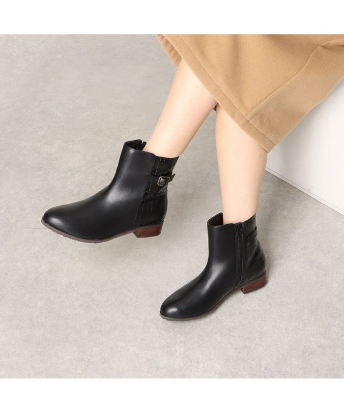 【イング/ing】のing 【レイン対応】【防滑・防水・防寒】ベルトデザインショートブーツ インテリア・キッズ・メンズ・レディースファッション・服の通販 founy(ファニー) https://founy.com/ ファッション Fashion レディースファッション Fashion for Women ベルト&ウエストマーク Belts & Waist Accessories シューズ Shoes, Footwear トレンド Trend, Trending Now バランス Balance, Style Balance フラット Flat, Flat Shoes ベーシック Basic, Essential 防寒 Cold Protection, Winter-Ready レイン Rain, Rainproof A/W・秋冬 Autumn/Winter おすすめ Recommended / Our Picks エレガント 上品 Elegant ビジネス 仕事 通勤 Business / Work / Commuting |ID: prp329100004782638 ipo3291000000034706381