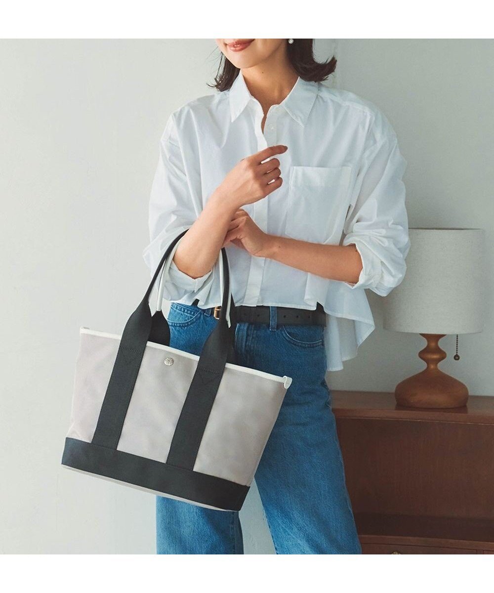 【トプカピ/TOPKAPI】の【Breath TOPKAPI sis】【WEB限定】ナイロン ロングハンドル トートバッグ A4 / 軽量 / 肩掛け / SCOTCH GRAIN スコッチグレイン インテリア・キッズ・メンズ・レディースファッション・服の通販 founy(ファニー) 　ファッション　Fashion　レディースファッション　Fashion for Women　バッグ　Bags　軽量　Lightweight, Ultra Light　スマート　Smart, Elegant　人気　Popular, Best Seller　ポケット　Pocket, Pocket Detail　メタル　Metal, Metal Parts　ロング　Long, Long-Length　エレガント 上品　Elegant　ビジネス 仕事 通勤　Business / Work / Commuting　グレージュ|ID: prp329100004782691 ipo3291000000035564545