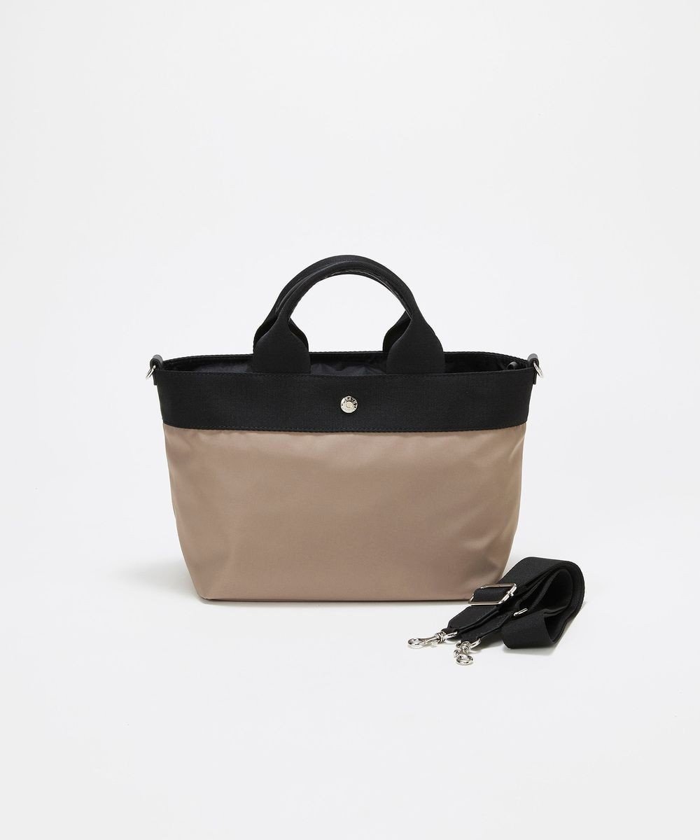 【トプカピ/TOPKAPI】の【Breath TOPKAPI sis】【WEB限定】ナイロン トート バッグ ショルダー付き 軽量 / RIPPLE リプル インテリア・キッズ・メンズ・レディースファッション・服の通販 founy(ファニー) 　ファッション　Fashion　レディースファッション　Fashion for Women　バッグ　Bags　コンパクト　Compact, Small Size　軽量　Lightweight, Ultra Light　ショルダー　Shoulder, Shoulder Strap　シンプル　Simple, Minimal　スマート　Smart, Elegant　人気　Popular, Best Seller　ポケット　Pocket, Pocket Detail　グレージュ|ID: prp329100004782693 ipo3291000000035626879
