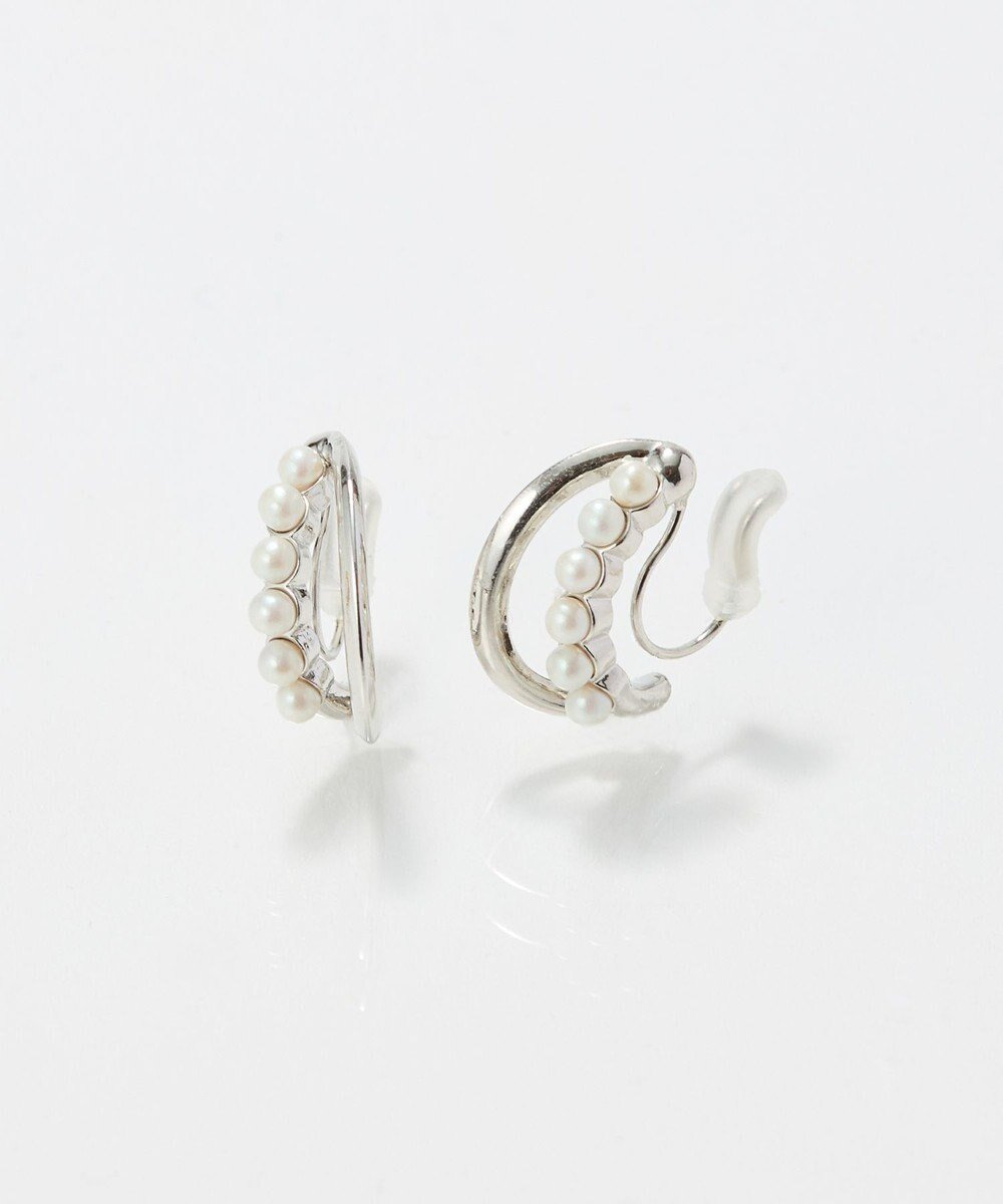 【フィービィー/phoebe】の〈痛くないシリーズ/アレルギー対応〉プチパールダブルフープライトフィットイヤリング シルバー 人気、トレンドファッション・服の通販 founy(ファニー) 　ファッション　Fashion　レディースファッション　Fashion for Women　ジュエリー　Jewelry　ファッションリング　Fashion Rings　イヤリング・フープ・ドロップタイプ　Hoop, Drop & Clip Earrings　おすすめ　Recommended / Our Picks　アクセサリー　Fashion Accessories　イヤリング　Earrings　シルバー　Silver, Metallic Silver　シンプル　Simple, Minimal　ダブル　Double, Double-Breasted　パール　Pearl, Pearl Accent　フェミニン　Feminine, Girly　メタル　Metal, Metal Parts　モチーフ　Motif, Design Theme　エレガント 上品　Elegant　軽量　Lightweight, Ultra Light　 other-1|ID: prp329100004782781 ipo3291000000034706993