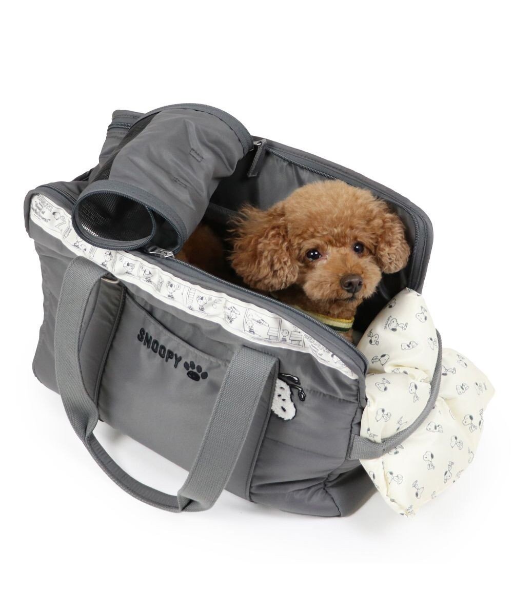 【ペットパラダイス/PET PARADISE / GOODS】のスヌーピー モノトーン キャリー M 小型犬 約4~8kg インテリア・キッズ・メンズ・レディースファッション・服の通販 founy(ファニー) クッション Cushion, Throw Pillow コンパクト Compact, Small Size モノトーン Monotone, Black and White ラップ Wrap, Wrap Design 犬 Dog ホーム・キャンプ・アウトドア・お取り寄せ Home Living / Home & Lifestyle / Camping Gear / Outdoor Camping ペットグッズ Pet Supplies グレー|ID: prp329100004784154 ipo3291000000034724587