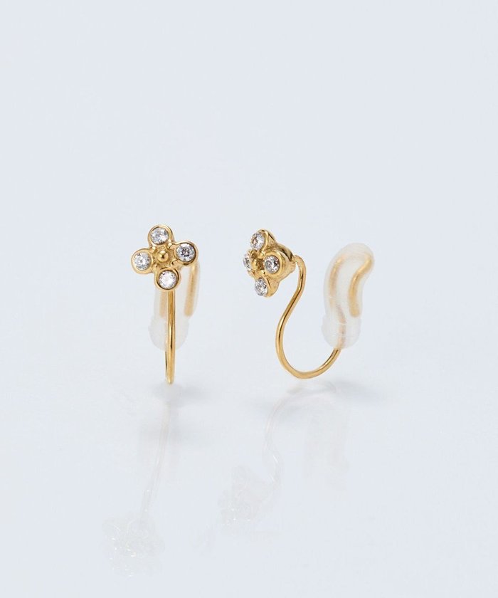 【フィービィー/phoebe】の【痛くないシリーズ/金属アレルギー対応】タイニーフローラライトフィットイヤリング/サージカルステンレス ゴールド インテリア・キッズ・メンズ・レディースファッション・服の通販 founy(ファニー) https://founy.com/ ファッション Fashion レディースファッション Fashion for Women ジュエリー Jewelry ファッションリング Fashion Rings イヤリング・フープ・ドロップタイプ Hoop, Drop & Clip Earrings アクセサリー Fashion Accessories イヤリング Earrings コンパクト Compact, Small Size ビジュー Bijou, Jewel-like Accent フラワー Flower, Floral モチーフ Motif, Design Theme エレガント 上品 Elegant 軽量 Lightweight, Ultra Light |ID: prp329100004784757 ipo3291000000034735509