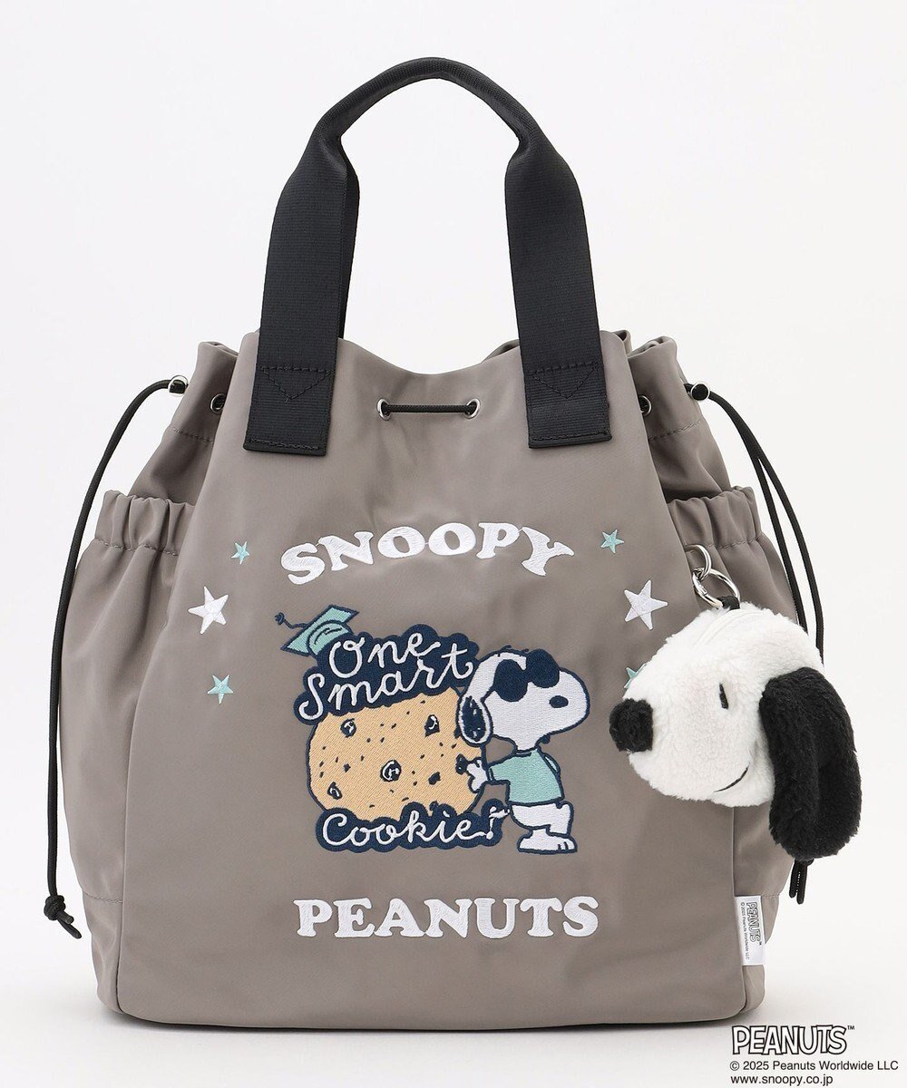 【イザック/Y'SACCS】のSNOOPYデザイン 2way巾着トート(クッキー) インテリア・キッズ・メンズ・レディースファッション・服の通販 founy(ファニー) 　ファッション　Fashion　レディースファッション　Fashion for Women　バッグ　Bags　イラスト　Illustration　スマート　Smart, Elegant　フェイス　Face, Facial Design　ポケット　Pocket, Pocket Detail　ポーチ　Pouch, Small Case　巾着　Drawstring Bag, Kinchaku　グレー|ID: prp329100004784782 ipo3291000000034735605