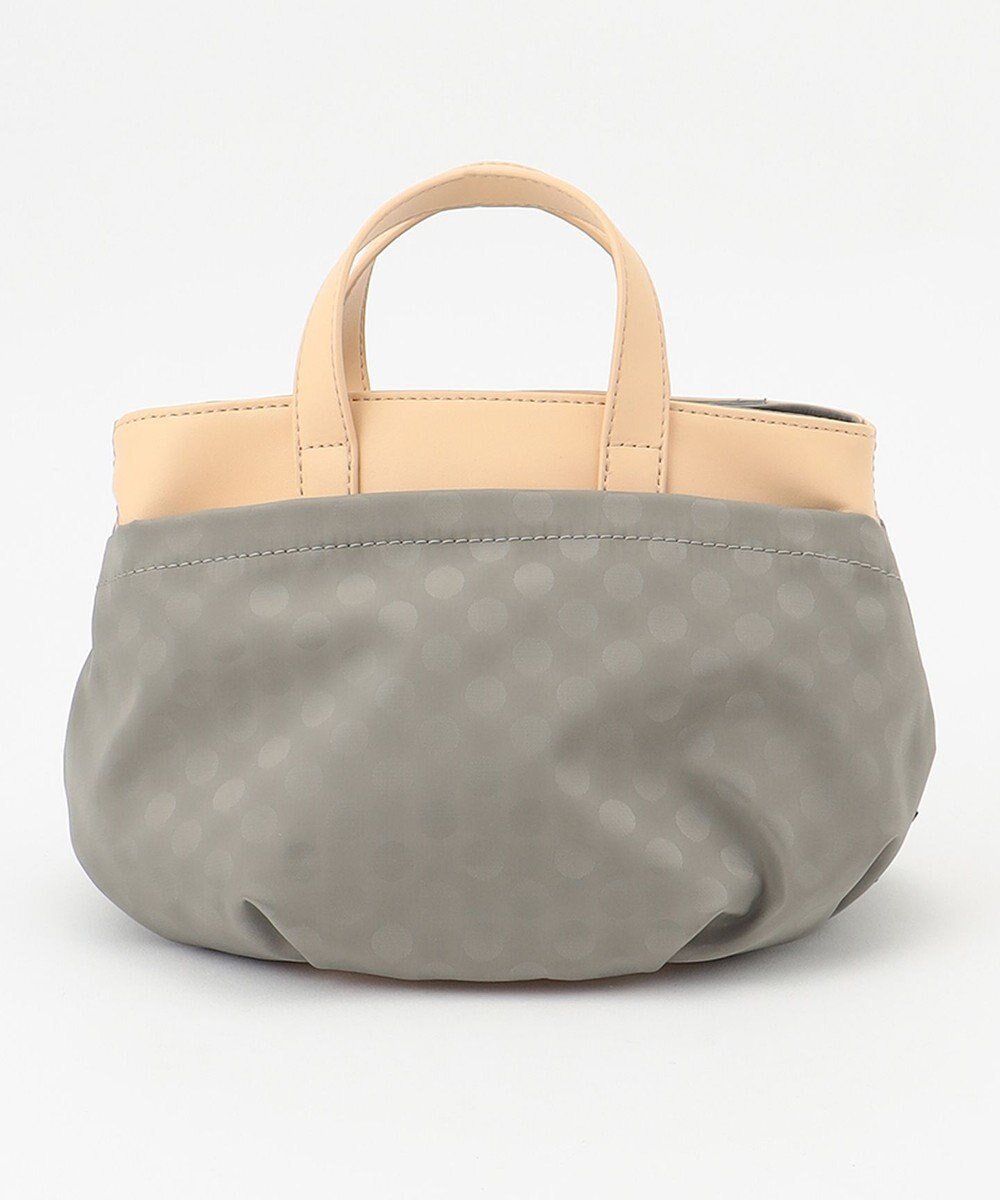 【イザック/Y'SACCS】のPolka Dots タックラウンド2WAYミニマムトート インテリア・キッズ・メンズ・レディースファッション・服の通販 founy(ファニー) ファッション Fashion レディースファッション Fashion for Women バッグ Bags ジャカード/ジャガード Jacquard, Woven Pattern スマート Smart, Elegant ドット Polka Dot, Dot Pattern 定番 Standard, Basic Item バケツ Bucket, Bucket Style フォルム Silhouette, Form ポケット Pocket, Pocket Detail マグネット Magnet, Magnetic Closure ラウンド Round, Round Neck エレガント 上品 Elegant グレージュ|ID: prp329100004784814 ipo3291000000034735756