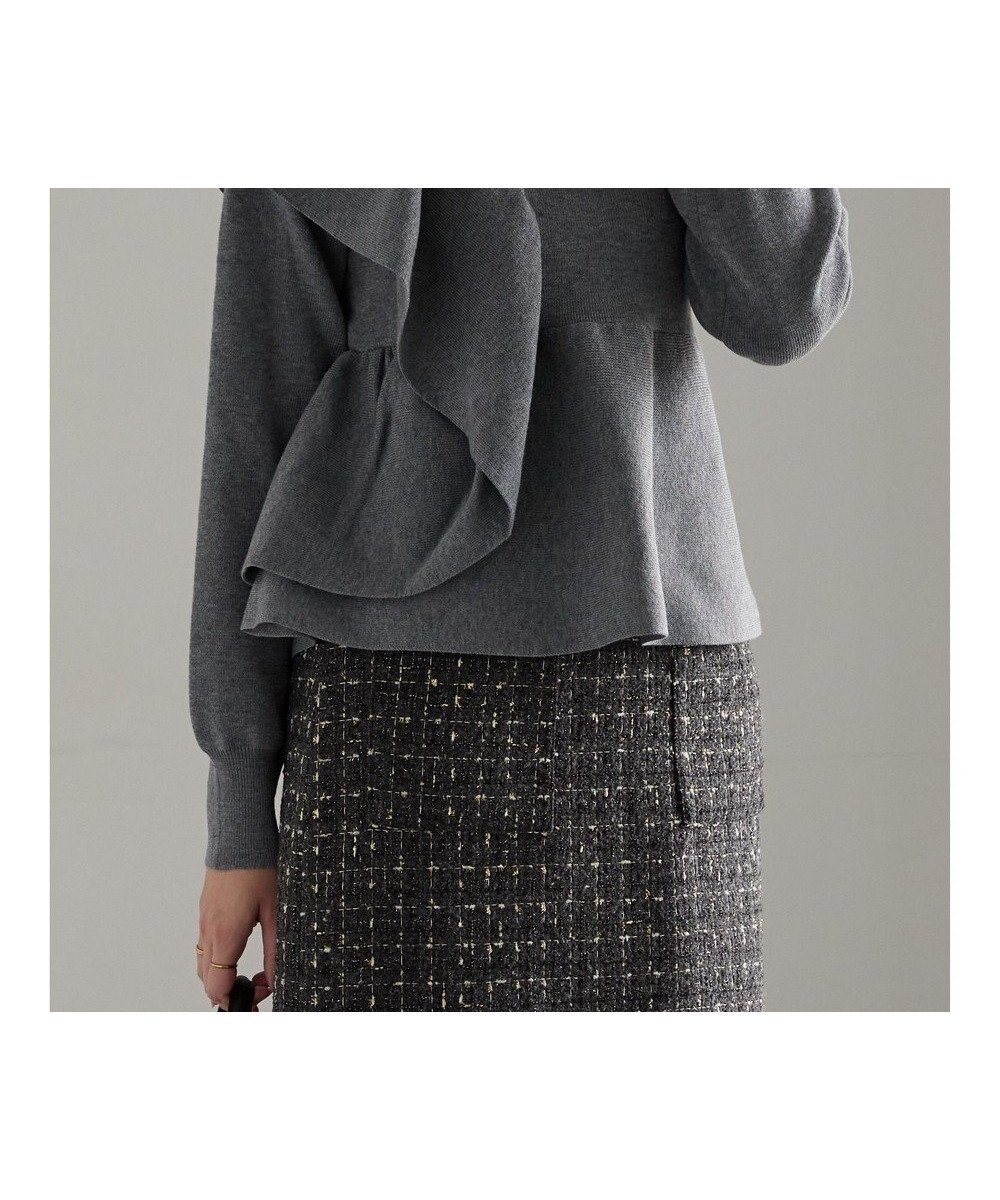 【テチチ/Te chichi】のアシンメトリーフリルニット《2025winter catalog item》 インテリア・キッズ・メンズ・レディースファッション・服の通販 founy(ファニー) ファッション Fashion レディースファッション Fashion for Women トップス・カットソー Cut & Sew Tops ニット Knit Tops & Sweaters 2025年 2025 2025-2026秋冬・A/W Autumn/Winter 2025–26 AW25–26 冬 Winter / This Winter おすすめ Recommended / Our Picks アシンメトリー Asymmetrical Style クール Cool, Chic シンプル Simple, Minimal スラックス Slacks, Dress Pants セーター Sweater, Knitwear トレンド Trend, Trending Now フェミニン Feminine, Girly フリル Frill, Ruffle ペプラム Peplum, Flared Hem 夏 Summer S/S・春夏 SS, Spring/Summer, Warm Season A/W・秋冬 Autumn/Winter グレー|ID: prp329100004784890 ipo3291000000034736092