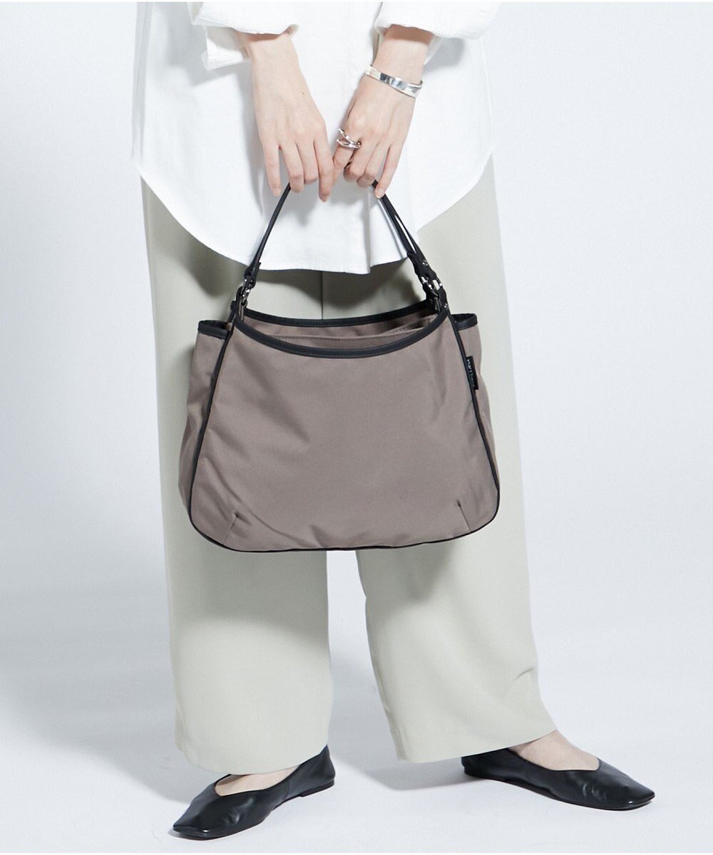 【イザック/Y'SACCS】の【Y SACCS vous et】 横型3層トート インテリア・キッズ・メンズ・レディースファッション・服の通販 founy(ファニー) 　ファッション　Fashion　レディースファッション　Fashion for Women　バッグ　Bags　おすすめ　Recommended / Our Picks　シンプル　Simple, Minimal　プチプライス・低価格　Affordable / Budget Price　人気　Popular, Best Seller　グレージュ|ID: prp329100004787088 ipo3291000000034745620