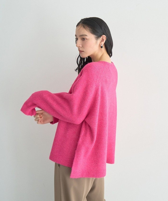 【イェッカ ヴェッカ/YECCA VECCA】のVネックルーズニット インテリア・キッズ・メンズ・レディースファッション・服の通販 founy(ファニー) https://founy.com/ ファッション Fashion レディースファッション Fashion for Women トップス・カットソー Cut & Sew Tops ニット Knit Tops & Sweaters Vネックトップス V-Neck Tops / V-Cut Neckline Shirts スリット Slit, Slit Detail セーター Sweater, Knitwear デコルテ Décolleté, Neckline ハイネック High Neck, Mock Neck ポケット Pocket, Pocket Detail ルーズ Loose, Oversized A/W・秋冬 Autumn/Winter |ID: prp329100004787122 ipo3291000000034745728