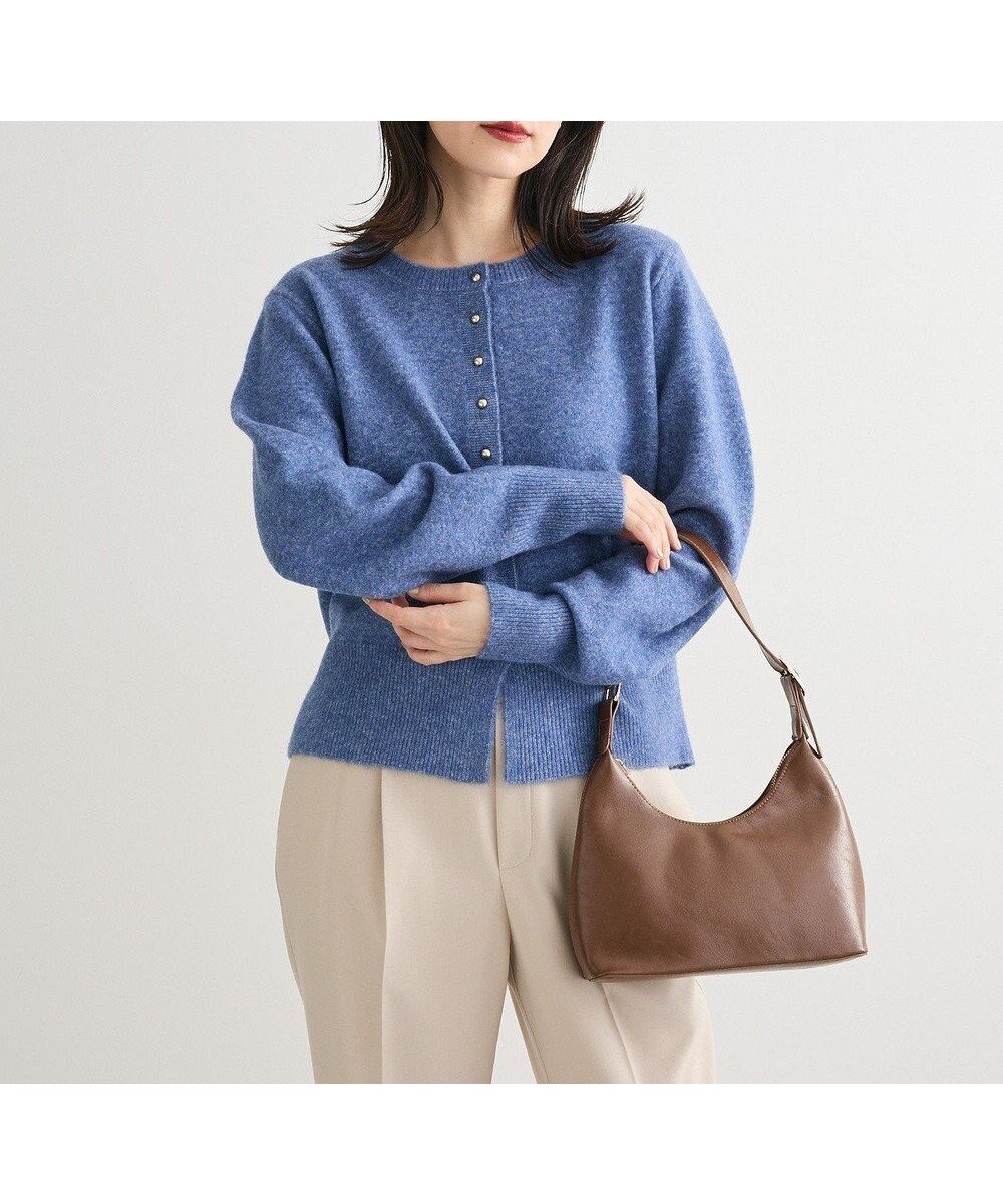 【グリーンパークス/Green Parks】の金釦コンパクトニットカーディガン インテリア・キッズ・メンズ・レディースファッション・服の通販 founy(ファニー) 　ファッション　Fashion　レディースファッション　Fashion for Women　トップス・カットソー　Cut & Sew Tops　ニット　Knit Tops & Sweaters　カーディガン・羽織り　Layered Style Cardigans　おすすめ　Recommended / Our Picks　アクセサリー　Fashion Accessories　カーディガン　Cardigan, Knitwear　コンパクト　Compact, Small Size　セーター　Sweater, Knitwear　ポケット　Pocket, Pocket Detail　A/W・秋冬　Autumn/Winter　Sax|ID: prp329100004787140 ipo3291000000034745821