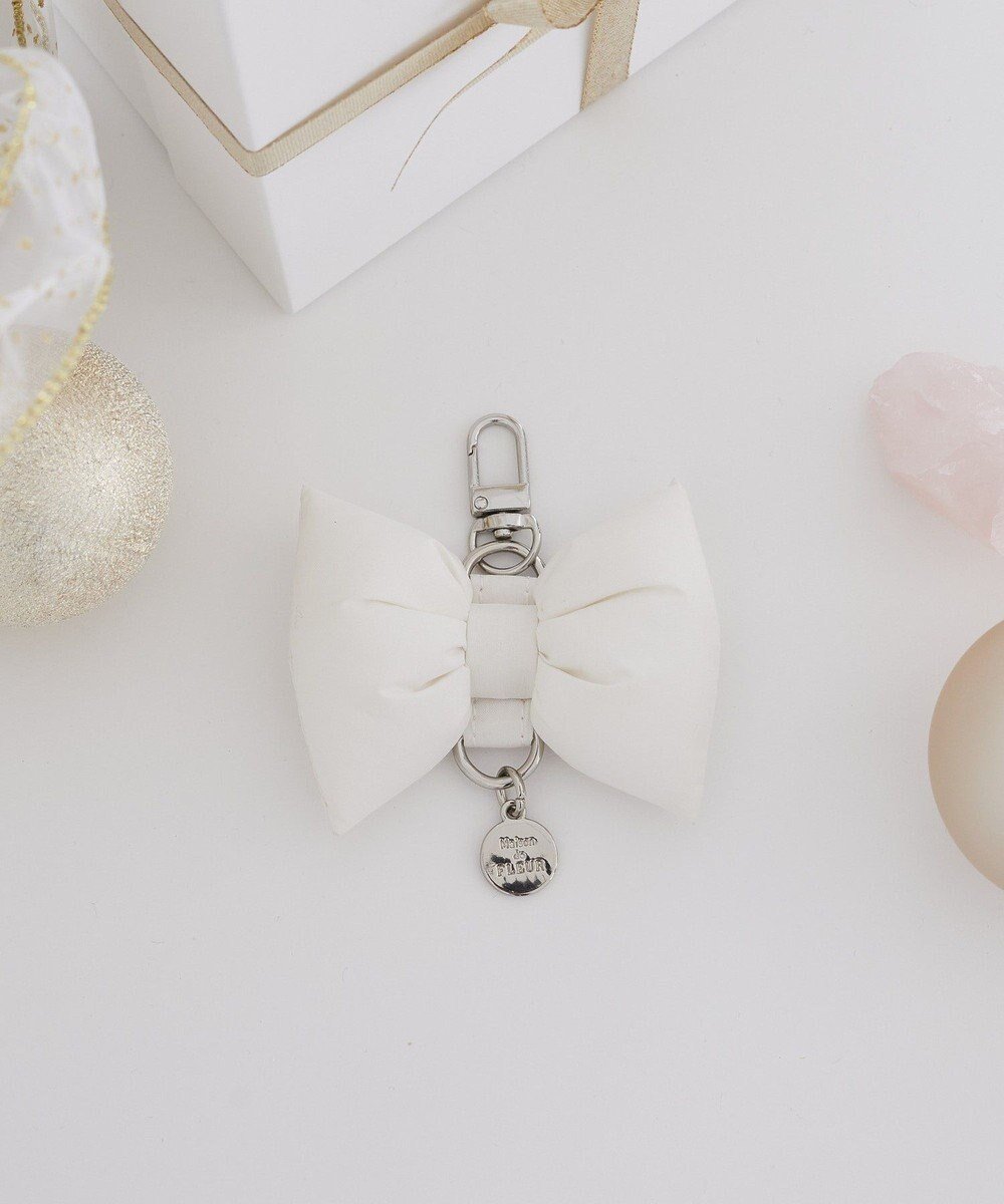 【メゾンドフルール/Maison de FLEUR】のボリュームリボンチャーム 人気、トレンドファッション・服の通販 founy(ファニー) ファッション Fashion レディースファッション Fashion for Women おすすめ Recommended / Our Picks アクセサリー Fashion Accessories ギフト プレゼント Gift / Present シルバー Silver, Metallic Silver チャーム Charm, Pendant ホリデーシーズン Holiday Season メタル Metal, Metal Parts リボン Ribbon, Bow エレガント 上品 Elegant other-1|ID: prp329100004787149 ipo3291000000034745859