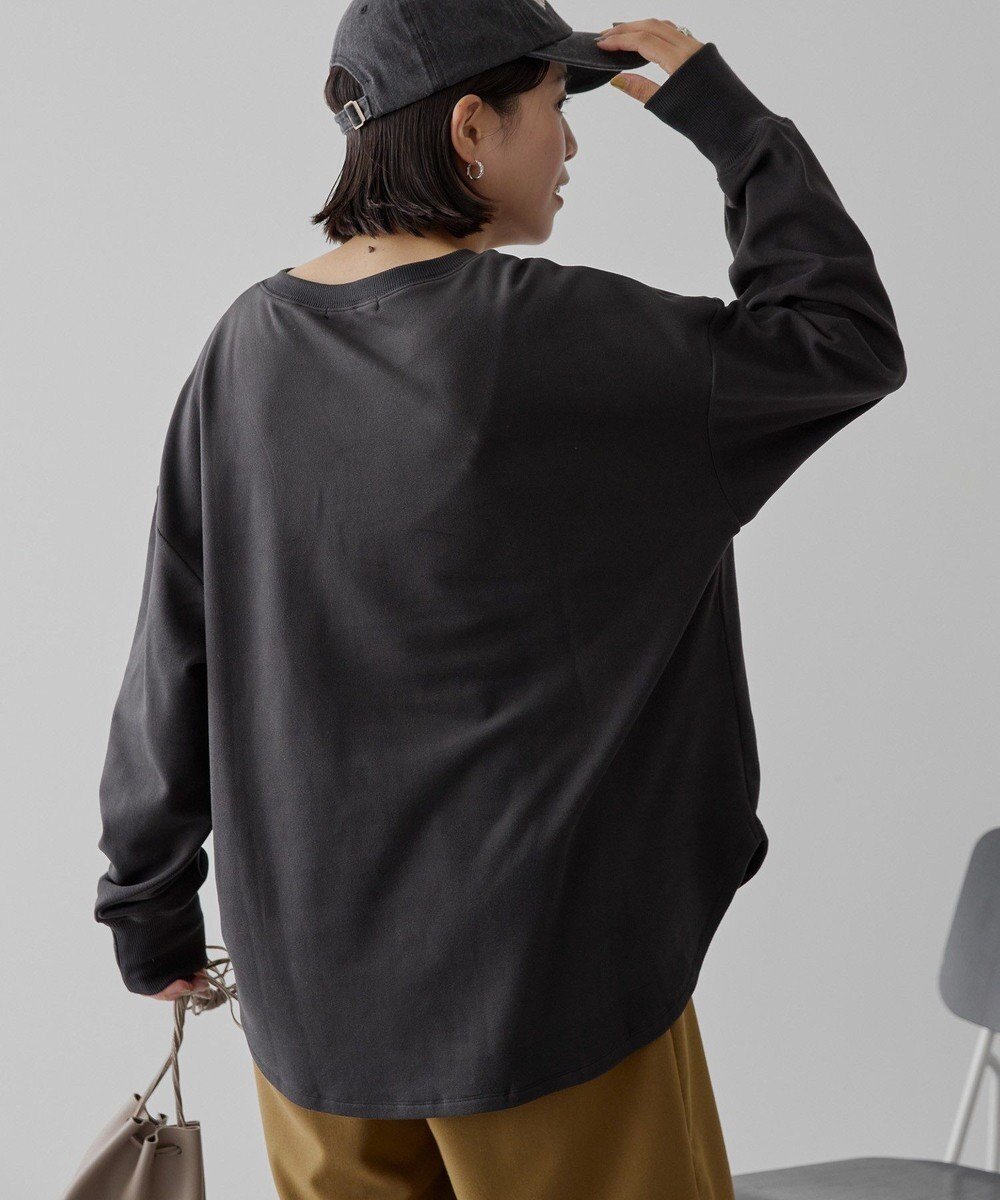 【アメリカンホリック/AMERICAN HOLIC】のソフトタッチヘンリーネックプルオーバー インテリア・キッズ・メンズ・レディースファッション・服の通販 founy(ファニー) 　ファッション　Fashion　レディースファッション　Fashion for Women　トップス・カットソー　Cut & Sew Tops　シャツ・ブラウス・オフィスカジュアル　Elegant Blouses & Button-Ups　ロングTシャツ・Tシャツ　Longline T-Shirts & Tees　カジュアルプルオーバー・ニットトップス　Pullovers & Knit Tops / Casual Pullovers　カットソー・ベーシックTシャツ　Cut-and-Sewn Tops / Stretch Tees & Basics　アメリカン　American Style　カットソー　Cut and Sewn Top　スタイリッシュ　Stylish, Fashionable　ベーシック　Basic, Essential　ポケット　Pocket, Pocket Detail　リラックス　Relax, Relaxed Fit　A/W・秋冬　Autumn/Winter　おすすめ　Recommended / Our Picks　Charcoal Gray|ID: prp329100004787153 ipo3291000000034745883