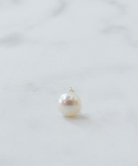 【フィービィー/phoebe】の【K10】フォルムパールピアス(片耳) 人気、トレンドファッション・服の通販 founy(ファニー) ファッション Fashion レディースファッション Fashion for Women アクセサリー Fashion Accessories エレガント 上品 Elegant パール Pearl, Pearl Accent フォルム Silhouette, Form 定番 Standard, Basic Item 片耳 One-Ear, Single Earring |ID:prp329100004787155