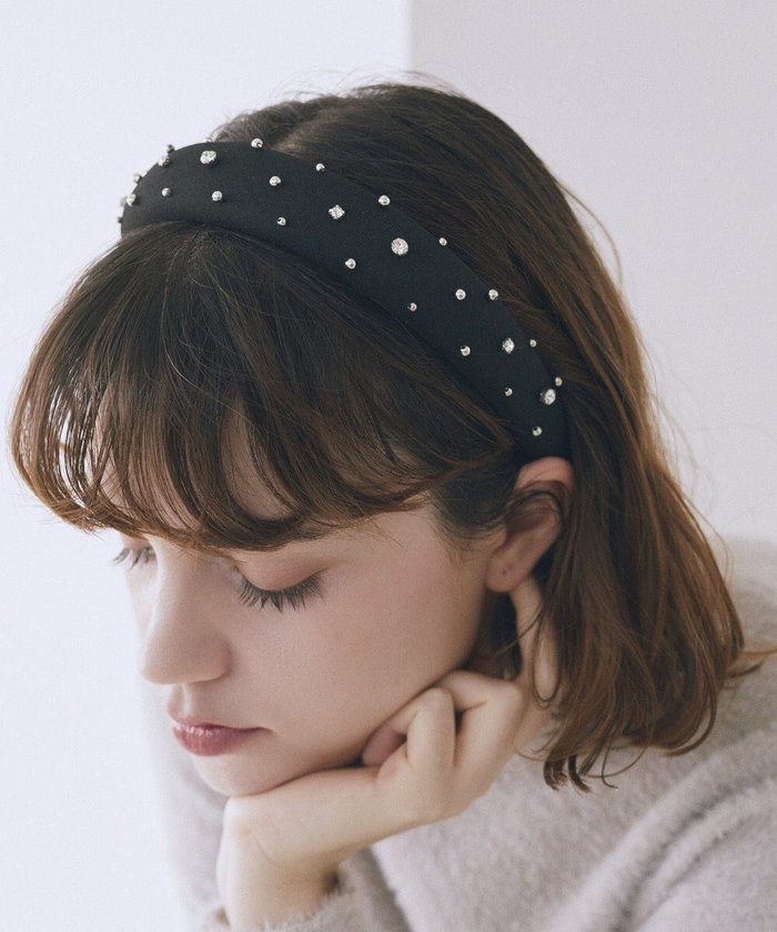 【メゾンドフルール/Maison de FLEUR】のビジューカチューシャ インテリア・キッズ・メンズ・レディースファッション・服の通販 founy(ファニー) https://founy.com/ ファッション Fashion レディースファッション Fashion for Women シュシュ&ヘアアクセ/ヘアアレンジ Scrunchies & Hair Accessories おすすめ Recommended / Our Picks アクセサリー Fashion Accessories ギフト プレゼント Gift / Present ビジュー Bijou, Jewel-like Accent フィット Fit, Slim Fit ホリデーシーズン Holiday Season |ID: prp329100004791562 ipo3291000000034767612