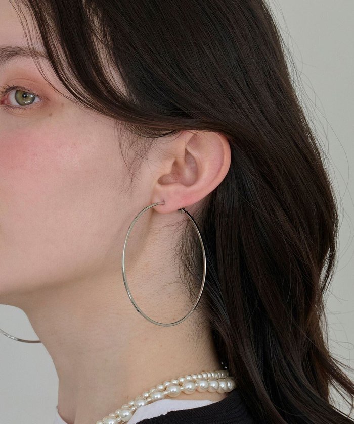 【フィービィー/phoebe】のビッグサークルフープピアス シルバー インテリア・キッズ・メンズ・レディースファッション・服の通販 founy(ファニー) https://founy.com/ ファッション Fashion レディースファッション Fashion for Women アクセサリー Fashion Accessories オケージョン Occasion Wear ギフト プレゼント Gift / Present シルバー Silver, Metallic Silver シンプル Simple, Minimal フープ Hoop, Hoop Earrings メタル Metal, Metal Parts 披露宴 Wedding Reception 結婚式 Wedding |ID: prp329100004791631 ipo3291000000035575557