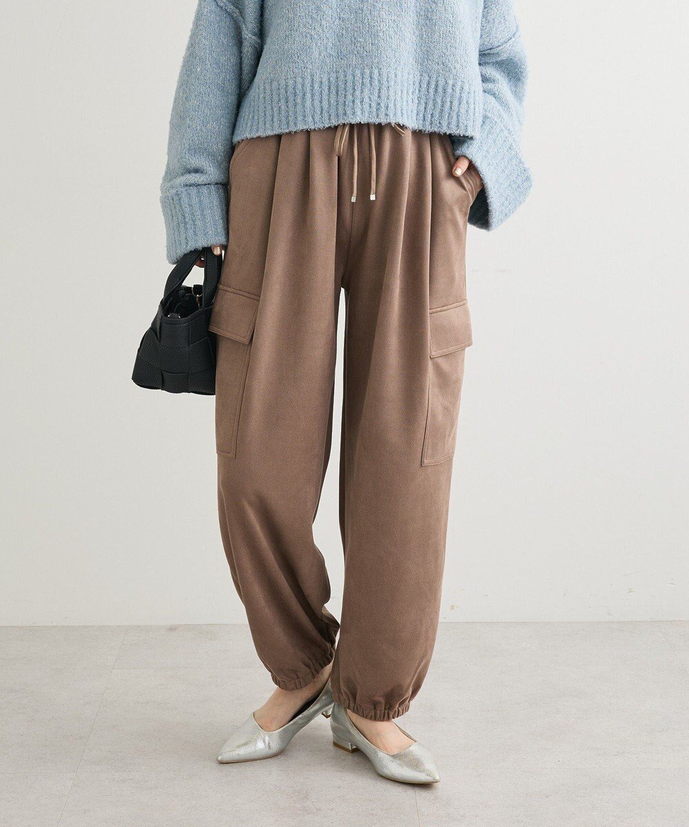【グリーンパークス/Green Parks】のスウェードカーゴパンツ インテリア・キッズ・メンズ・レディースファッション・服の通販 founy(ファニー) 　ファッション　Fashion　レディースファッション　Fashion for Women　パンツ　Pants & Trousers　おすすめ　Recommended / Our Picks　とろみ　Fluid, Flowy Fabric　シェイプ　Shape, Slim Fit　フィット　Fit, Slim Fit　ポケット　Pocket, Pocket Detail　A/W・秋冬　Autumn/Winter　Mocha|ID: prp329100004791671 ipo3291000000035549588