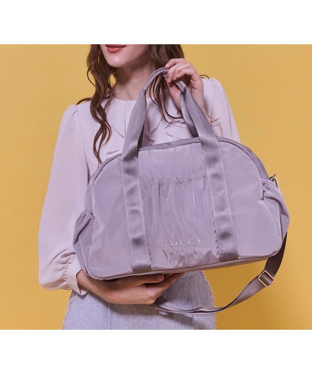 【トッカ/TOCCA】の【一部カラー撥水・A4サイズ対応】AMIRARE NYLON BOSTON ボストンバッグ インテリア・キッズ・メンズ・レディースファッション・服の通販 founy(ファニー) ファッション Fashion レディースファッション Fashion for Women バッグ Bags アウトドア Outdoor Clothing ギャザー Gathered, Ruffled 軽量 Lightweight, Ultra Light ショルダー Shoulder, Shoulder Strap ジップ Zip, Zipper 財布 Wallet, Purse フェミニン Feminine, Girly フォルム Silhouette, Form ボストンバッグ Boston Bag, Retro Bag ポケット Pocket, Pocket Detail 旅行 Travel ビジネス 仕事 通勤 Business / Work / Commuting ライラック系|ID: prp329100004791684 ipo3291000000034768067