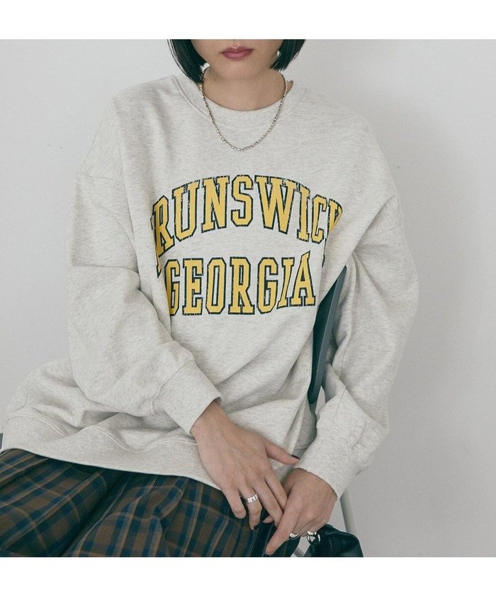 【アメリカンホリック/AMERICAN HOLIC】の【WEB限定】BRUNSWICK GEORGIA BIGスウェット インテリア・キッズ・メンズ・レディースファッション・服の通販 founy(ファニー) https://founy.com/ ファッション Fashion レディースファッション Fashion for Women トップス・カットソー Cut & Sew Tops レディースパーカー・カジュアルフーディー Casual Hoodies & Sweatshirts スウェット・クルーネックトップス Sweatshirts & Crewnecks / Relaxed Fit Sweat Tops アメリカン American Style インナー Innerwear ショルダー Shoulder, Shoulder Strap スウェット / スエット Sweatshirt, Sweatwear スタイリッシュ Stylish, Fashionable タートルネック Turtleneck, High Neck フロント Front, Front Design ポケット Pocket, Pocket Detail A/W・秋冬 Autumn/Winter おすすめ Recommended / Our Picks |ID: prp329100004791688 ipo3291000000035568545