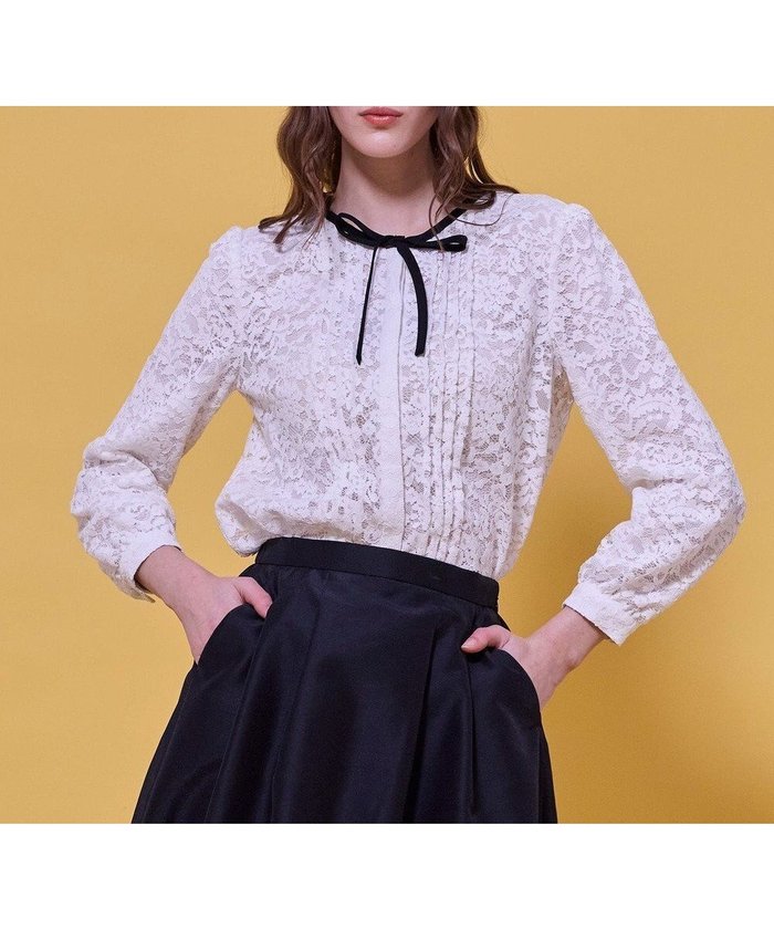 【トッカ/TOCCA】のGARDEN OF LACE BLOUSE ブラウス インテリア・キッズ・メンズ・レディースファッション・服の通販 founy(ファニー) https://founy.com/ ファッション Fashion レディースファッション Fashion for Women トップス・カットソー Cut & Sew Tops シャツ・ブラウス・オフィスカジュアル Elegant Blouses & Button-Ups インナー Innerwear カーディガン Cardigan, Knitwear ガーデン Garden, Gardening クラシカル Classical, Vintage-Inspired ジャケット Jacket, Outerwear 長袖 Long Sleeve, Full Sleeve フェミニン Feminine, Girly フロント Front, Front Design リボン Ribbon, Bow レース Lace, Lace Fabric A/W・秋冬 Autumn/Winter S/S・春夏 SS, Spring/Summer, Warm Season 夏 Summer エレガント 上品 Elegant |ID: prp329100004791694 ipo3291000000034768111