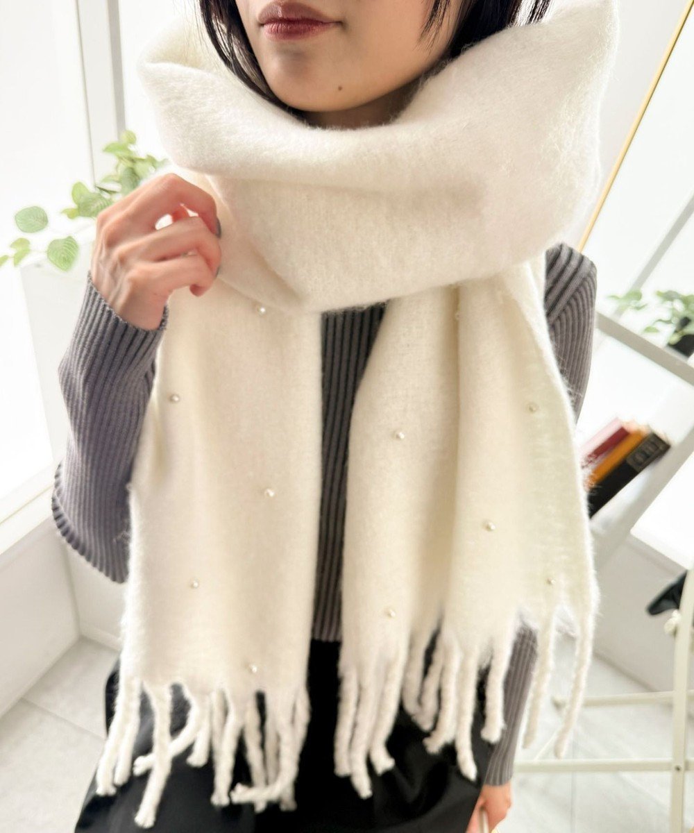 【ウィゴー/WEGO】のパール付きワイドフリンジストール インテリア・キッズ・メンズ・レディースファッション・服の通販 founy(ファニー) ファッション Fashion レディースファッション Fashion for Women ガーリー Girly, Feminine Style ショール Shawl, Wrap ストール Stole, Wrap スマホ Smartphone, Mobile Device パール Pearl, Pearl Accent フィット Fit, Slim Fit フェミニン Feminine, Girly エレガント 上品 Elegant A/W・秋冬 Autumn/Winter ホワイト|ID: prp329100004793196 ipo3291000000034778731