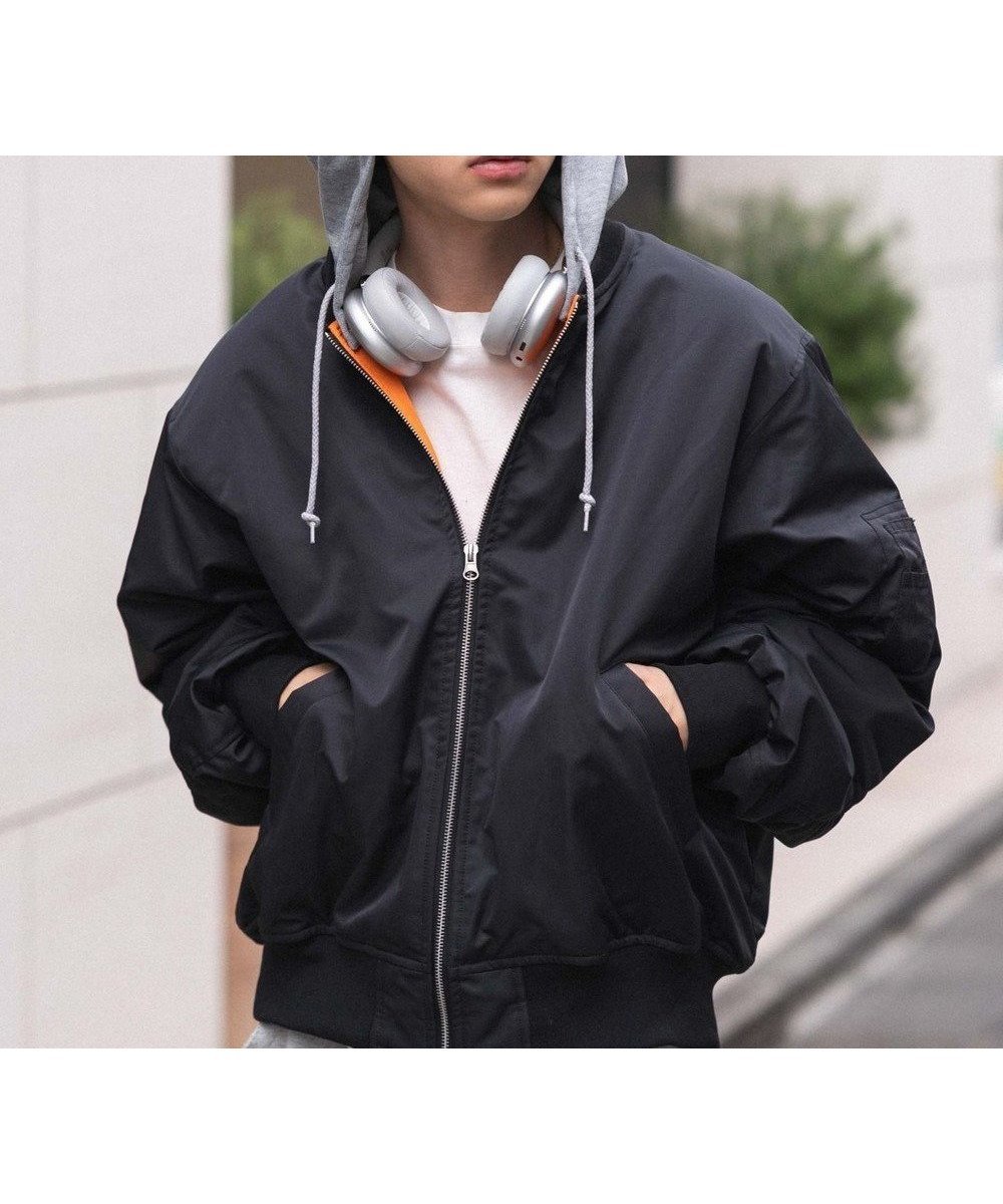 【ウィゴー/WEGO】の【ユニセックス着用ITEM】2WAYフードパファーMA-1 インテリア・キッズ・メンズ・レディースファッション・服の通販 founy(ファニー) ファッション Fashion レディースファッション Fashion for Women アウター Coat / Outerwear Collection レディースジャケット・軽アウター Jackets ブルゾンジャケット・スポーティアウター Blouson Jackets MA-1ジャケット MA-1 Bomber Jackets / Flight Jackets インナー Innerwear 秋 Autumn クラシカル Classical, Vintage-Inspired グラフィック Graphic, Graphic Design 今季 This Season, Current Season 軽量 Lightweight, Ultra Light ジャケット Jacket, Outerwear スウェット / スエット Sweatshirt, Sweatwear スニーカー Sneakers, Trainers スマホ Smartphone, Mobile Device デニム Denim, Jeans Material 定番 Standard, Basic Item バランス Balance, Style Balance ビッグ Big, Oversized ブルゾン Blouson, Bomber Jacket 羽織 Haori, Light Jacket 防寒 Cold Protection, Winter-Ready ミリタリー Military, Army Style モノトーン Monotone, Black and White ワーク Workwear, Utility Style 冬 Winter / This Winter A/W・秋冬 Autumn/Winter ブラック|ID: prp329100004793227 ipo3291000000034778888