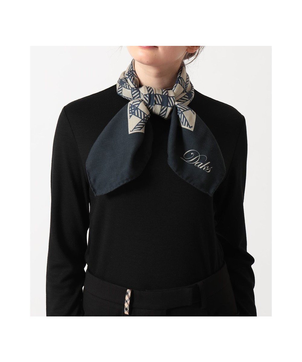 【ダックス/DAKS】のウールシルクブレンドスクエアストール インテリア・キッズ・メンズ・レディースファッション・服の通販 founy(ファニー) 　ファッション　Fashion　レディースファッション　Fashion for Women　シルク　Silk, 100% Silk　スカーフ　Scarf, Neckwear　ストール　Stole, Wrap　バンダナ　Bandana, Head Scarf　ネイビー|ID: prp329100004793252 ipo3291000000034779002